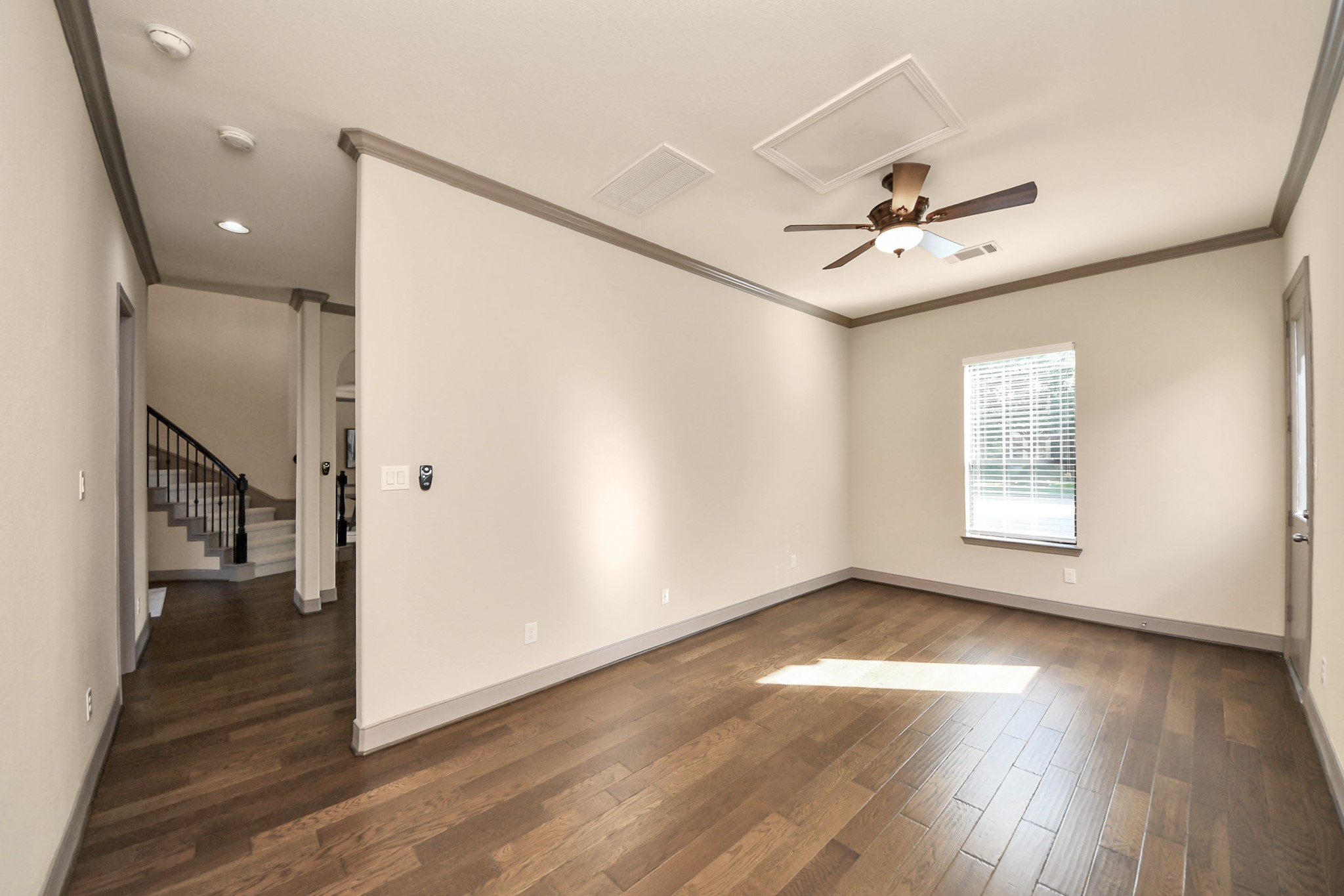 67 Azure Lake Court Property Photo 8