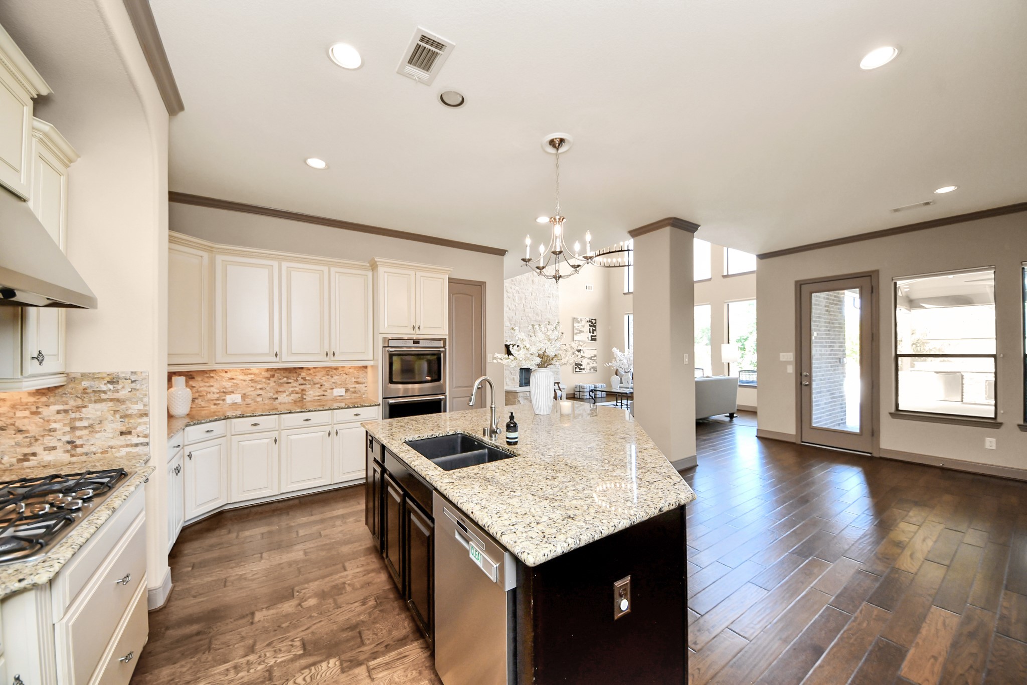 67 Azure Lake Court Property Photo 24