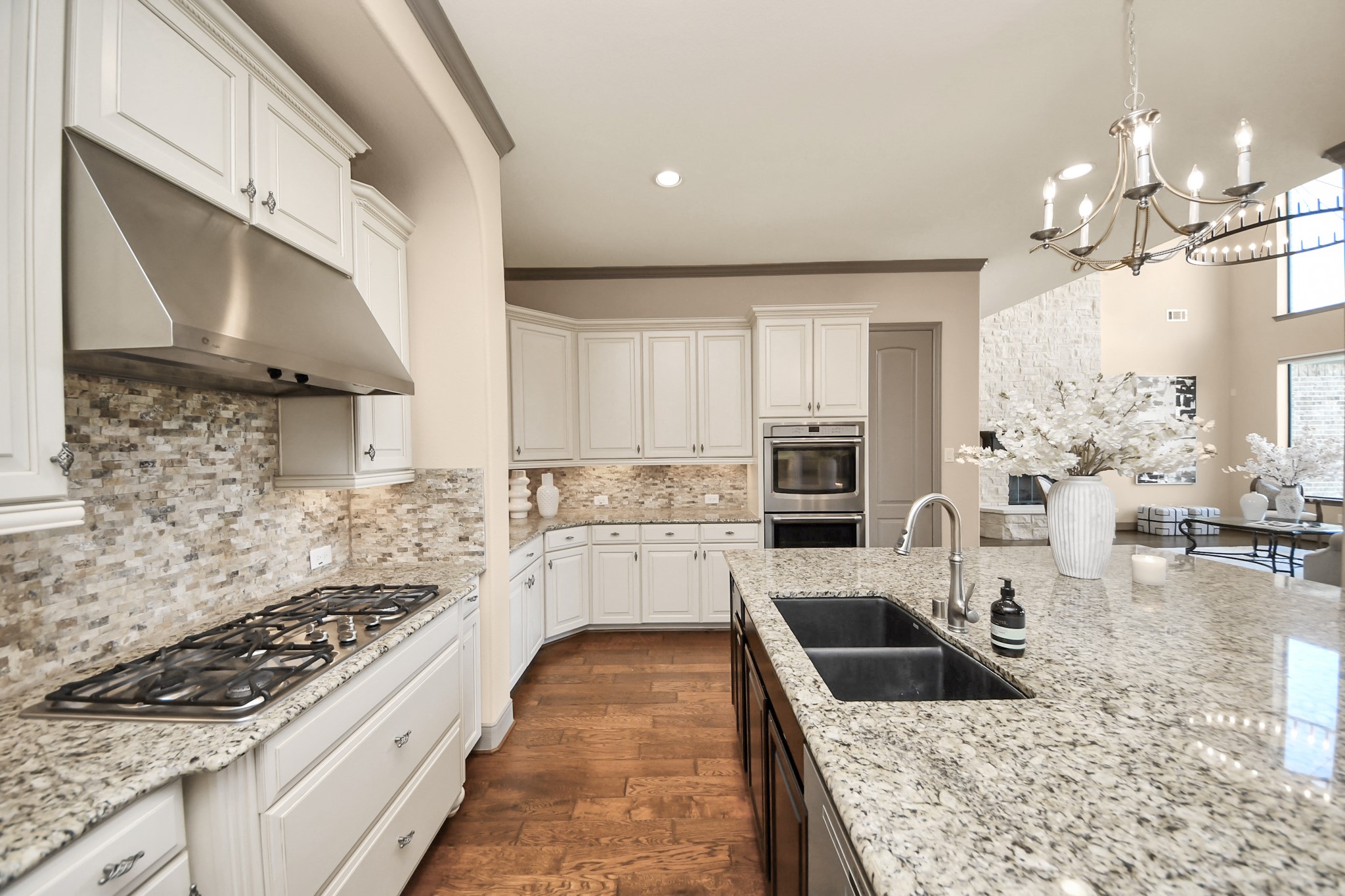 67 Azure Lake Court Property Photo 25