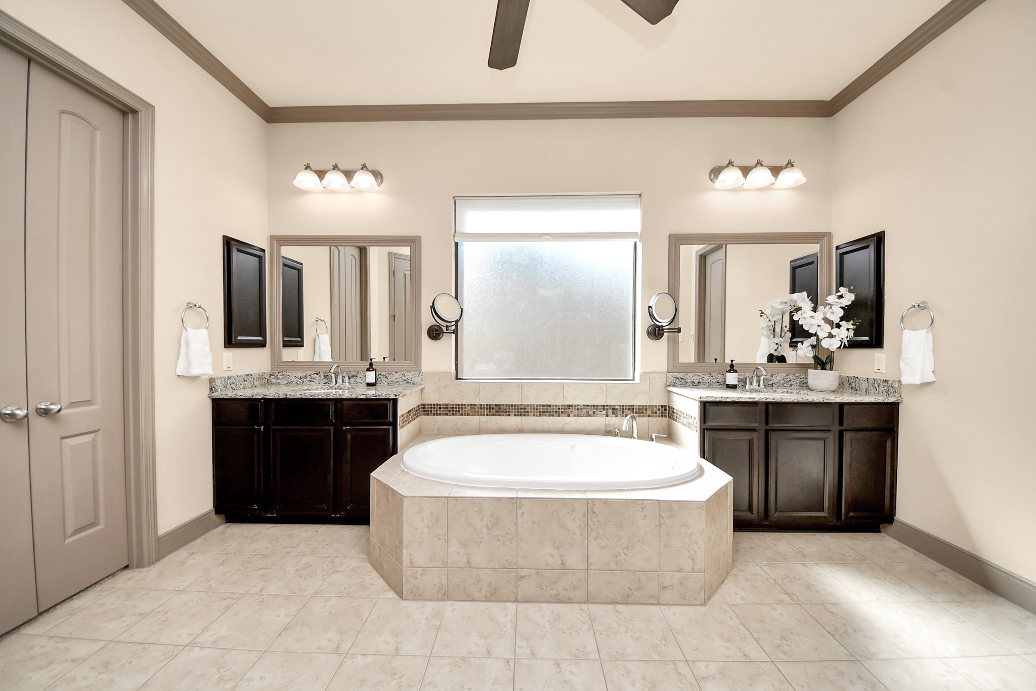 67 Azure Lake Court Property Photo 29