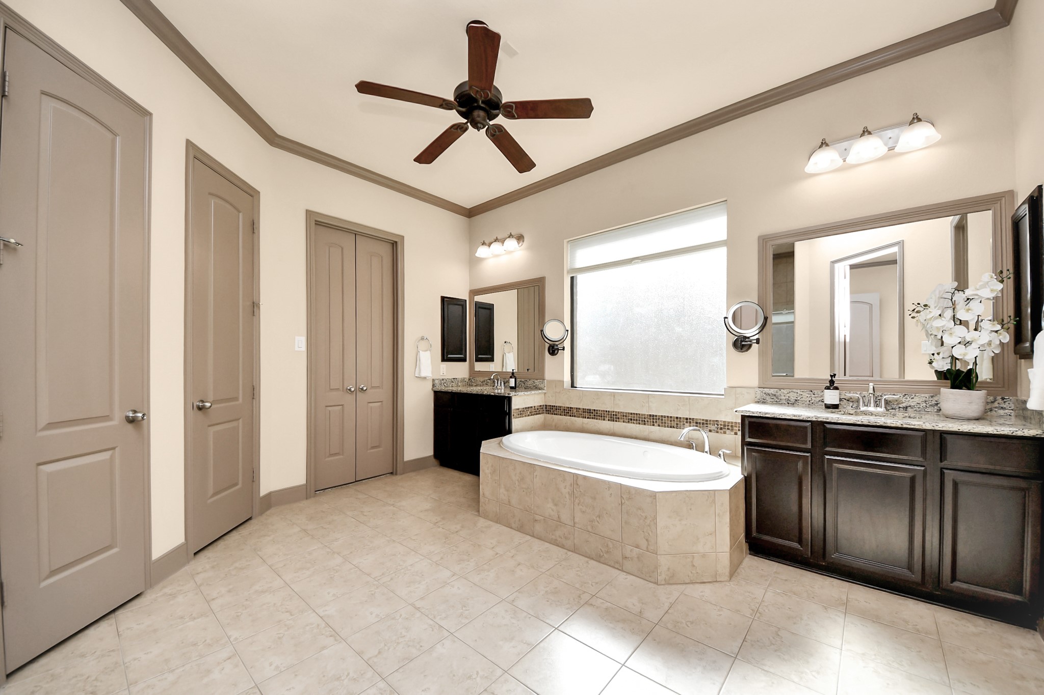67 Azure Lake Court Property Photo 30