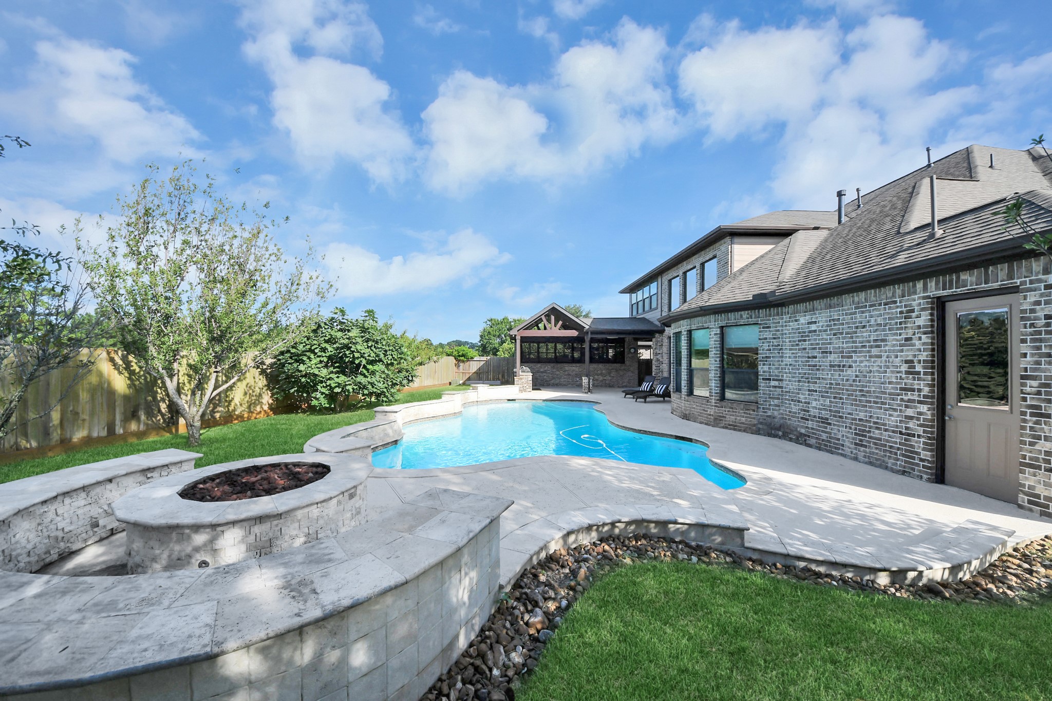 67 Azure Lake Court Property Photo 40