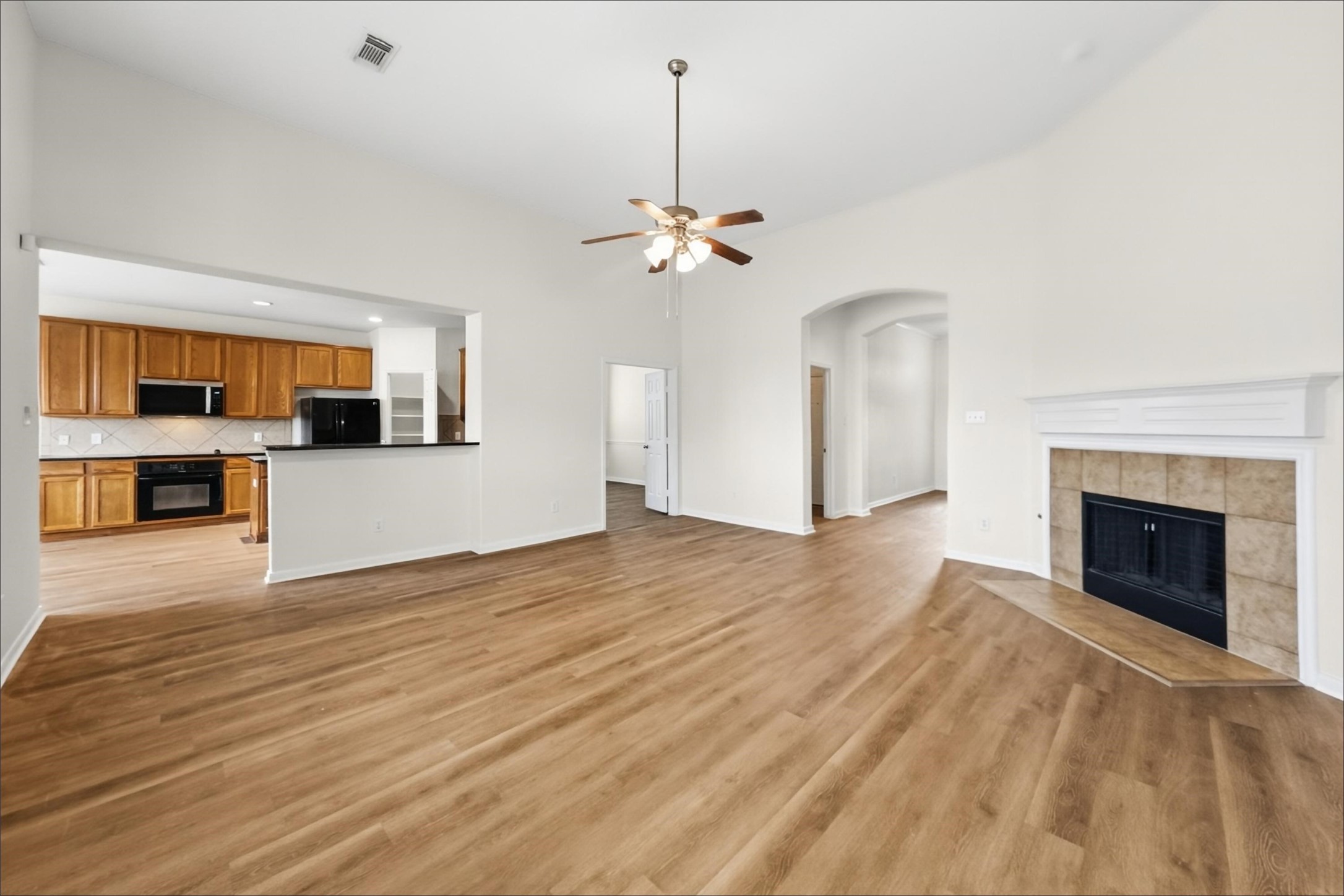 1402 Chandler Cove Property Photo 5