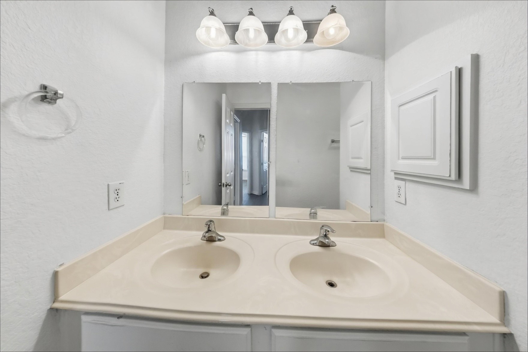 1402 Chandler Cove Property Photo 11