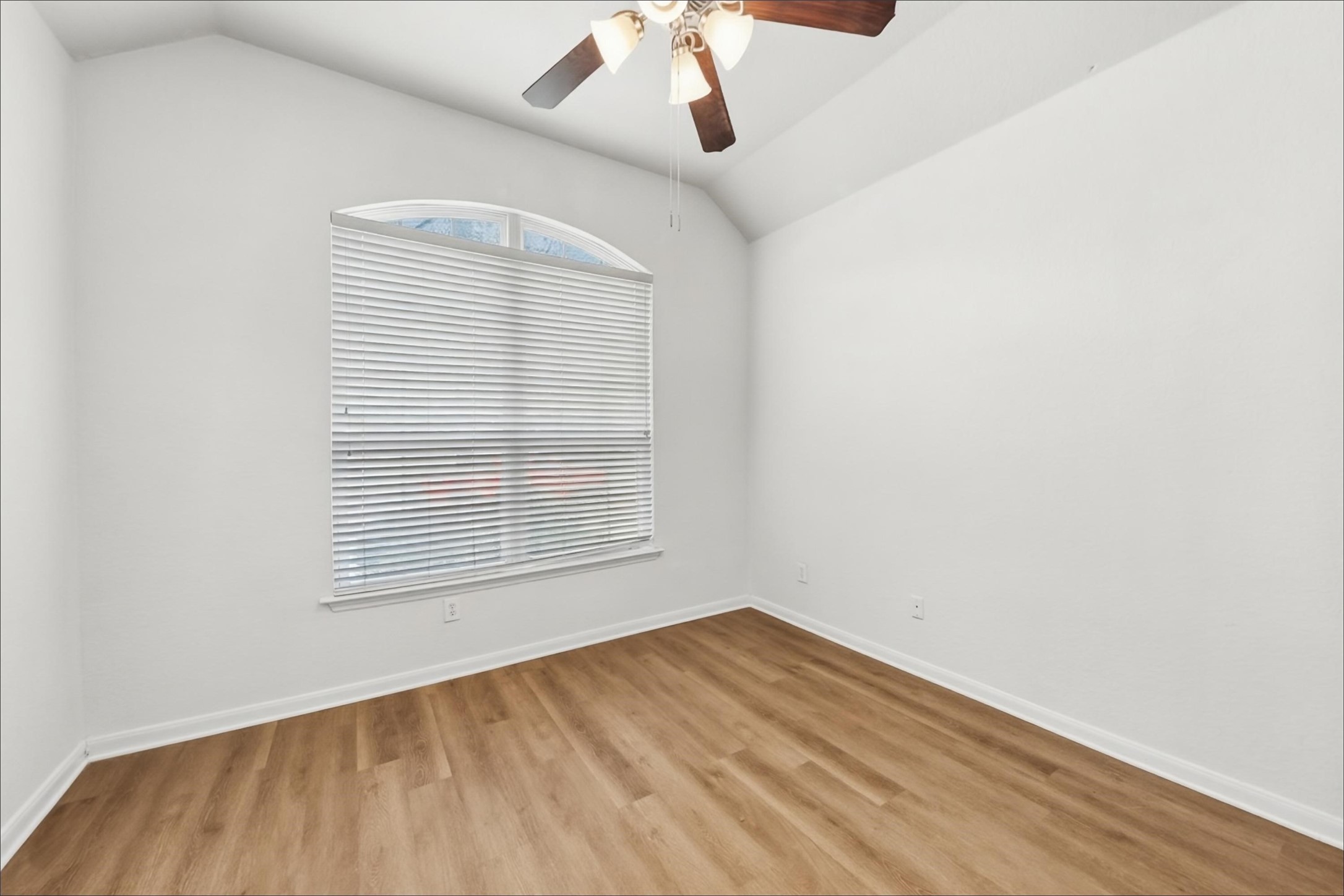 1402 Chandler Cove Property Photo 12