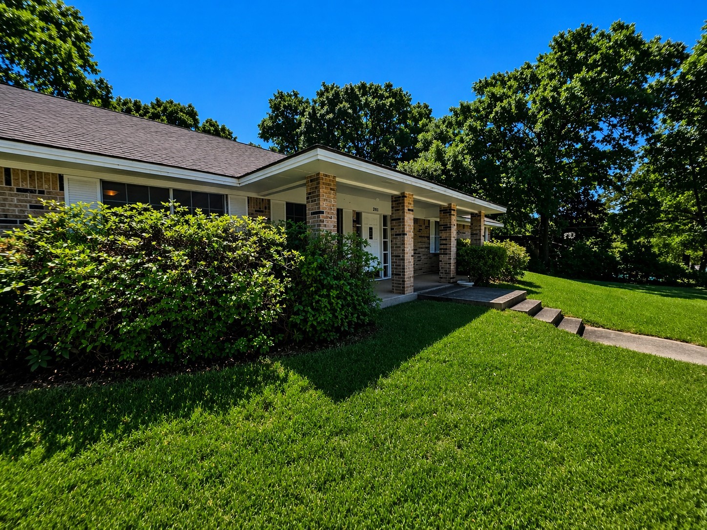 201 Verna Street Property Photo 22