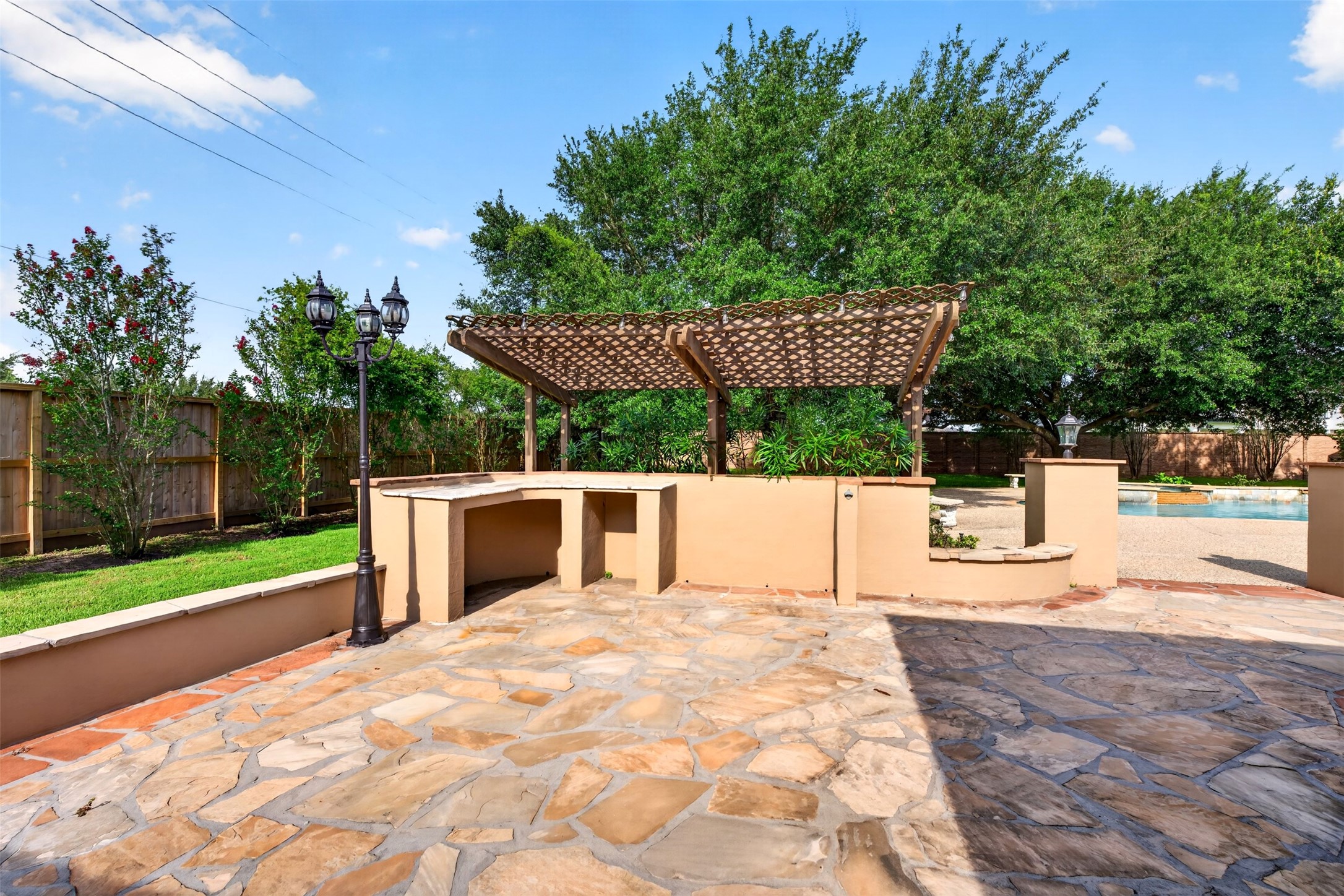 17003 Bowdin Crest Drive Property Photo 8