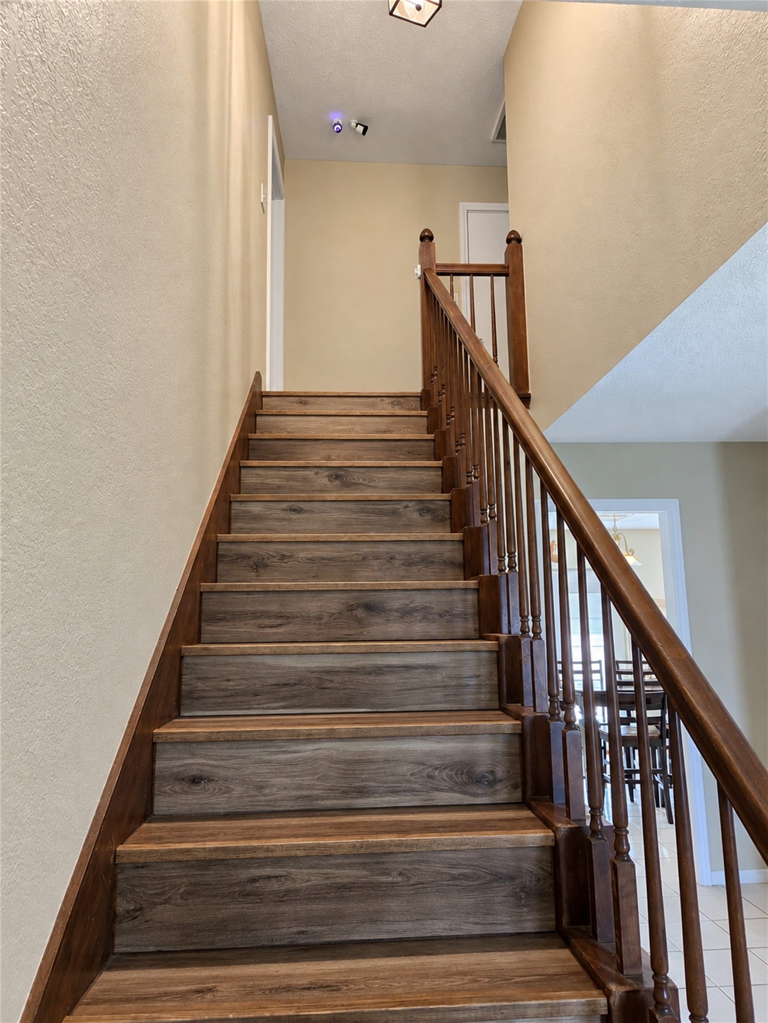 6221 N 16th Street Property Photo 9