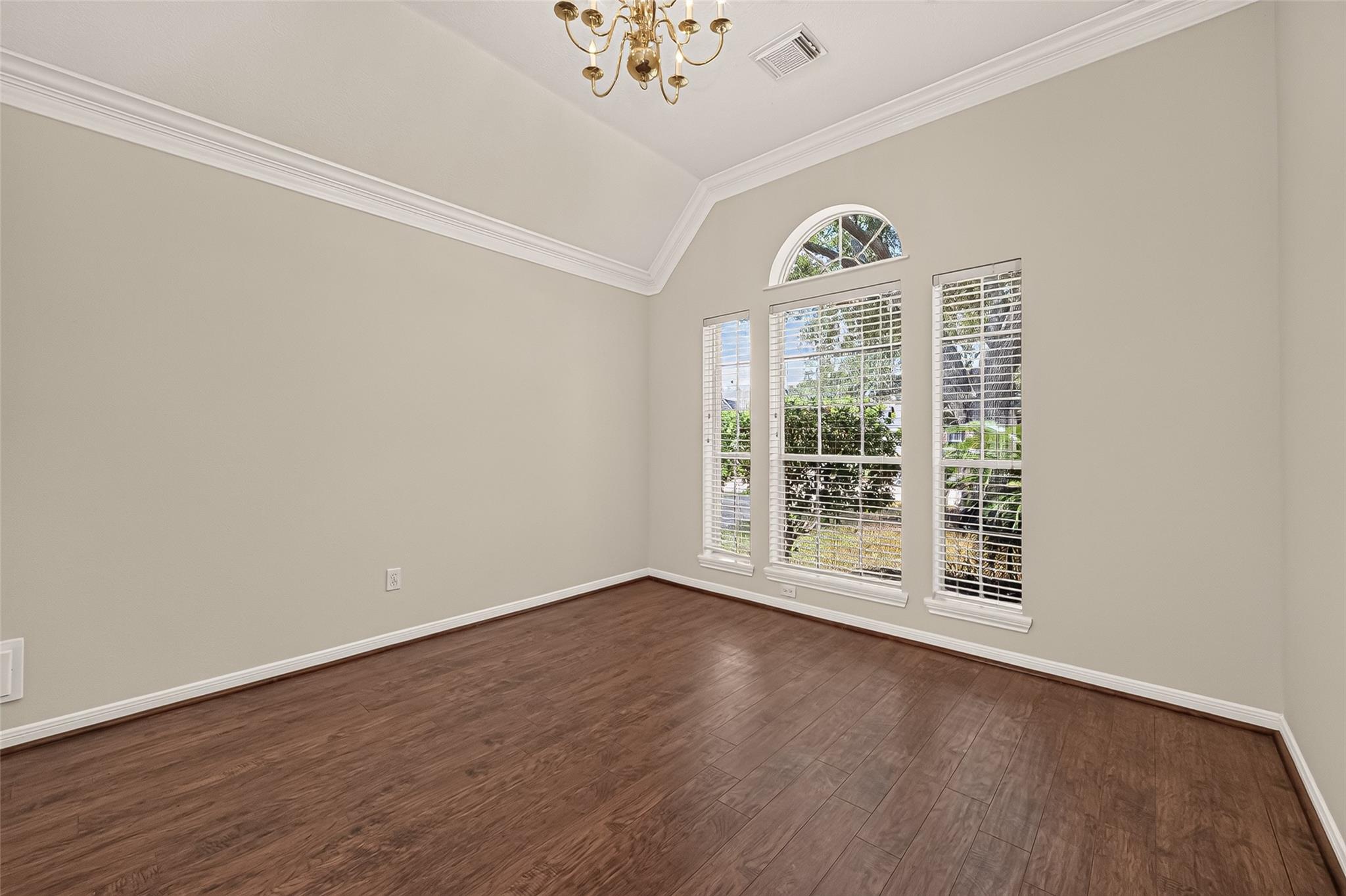 8914 Wheatland Drive Property Photo 8