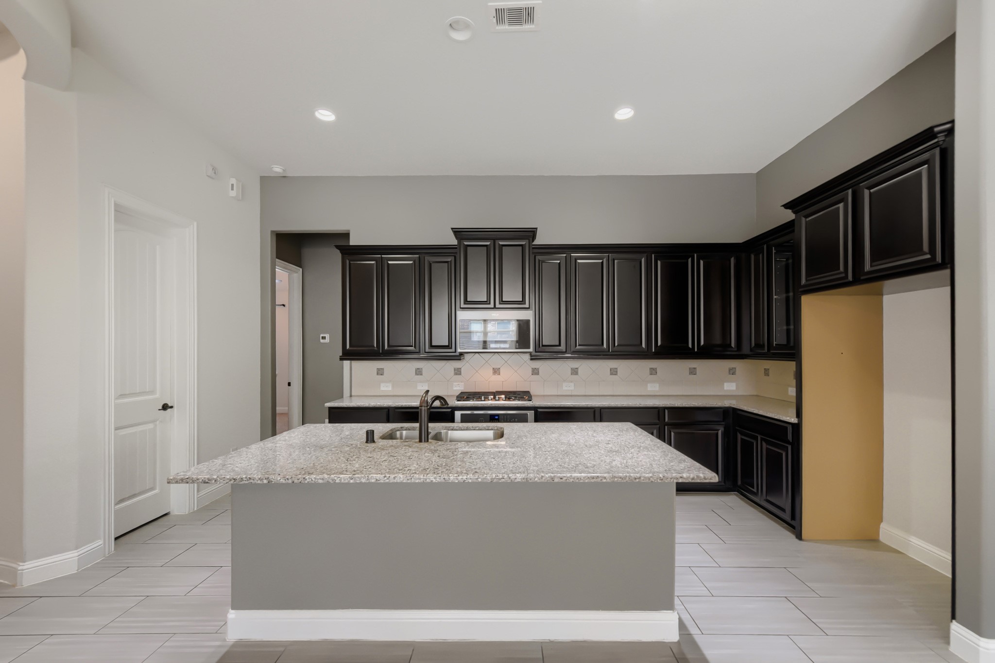 27917 Spearhead Ridge Drive Property Photo 11