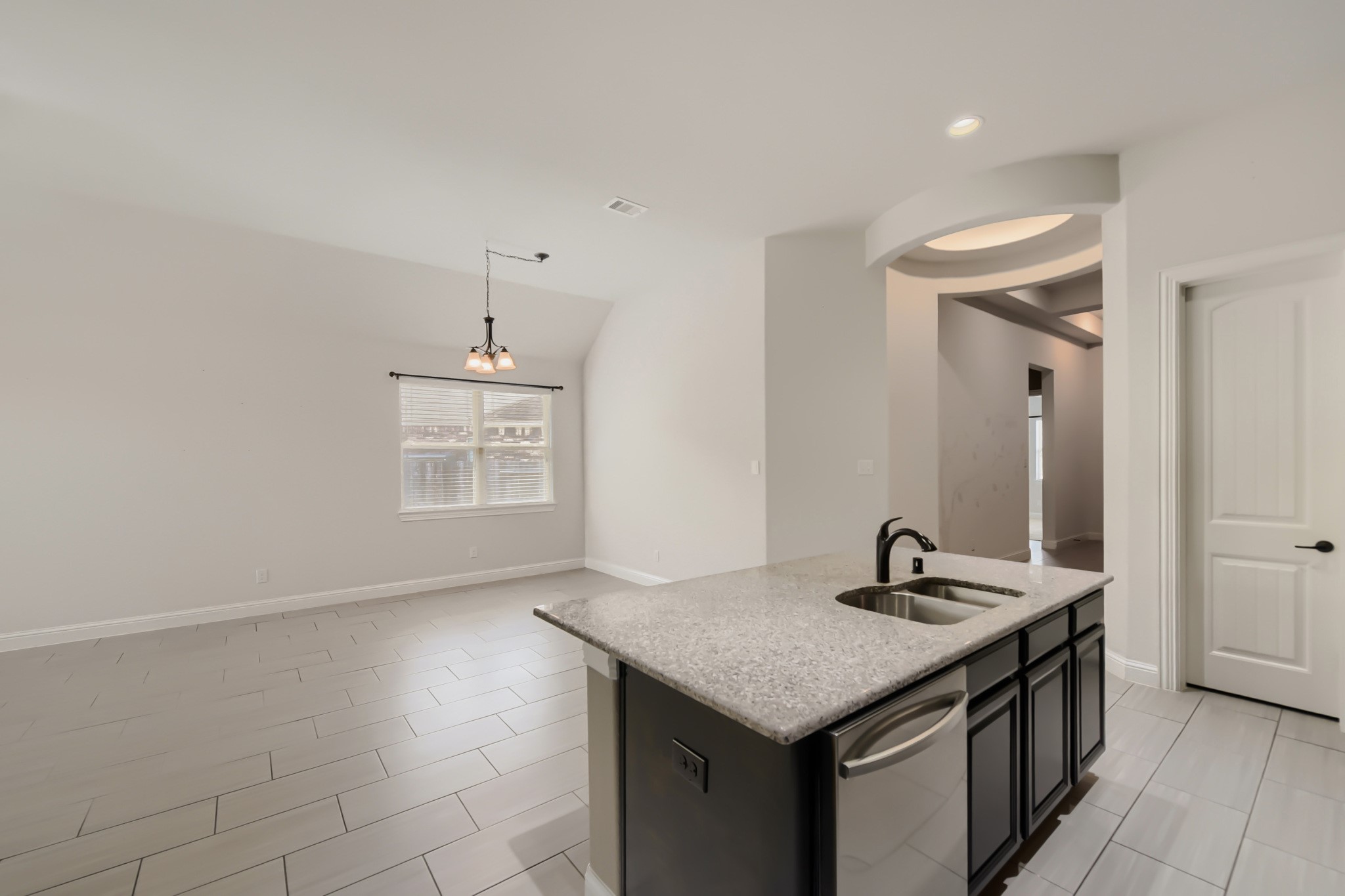 27917 Spearhead Ridge Drive Property Photo 13