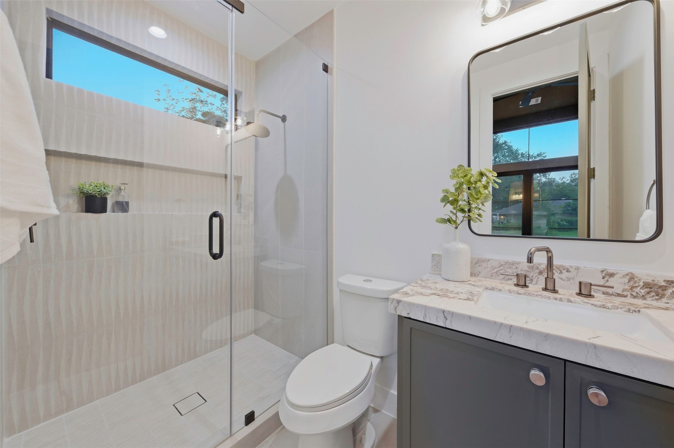 2023 Viking Drive Property Photo 37