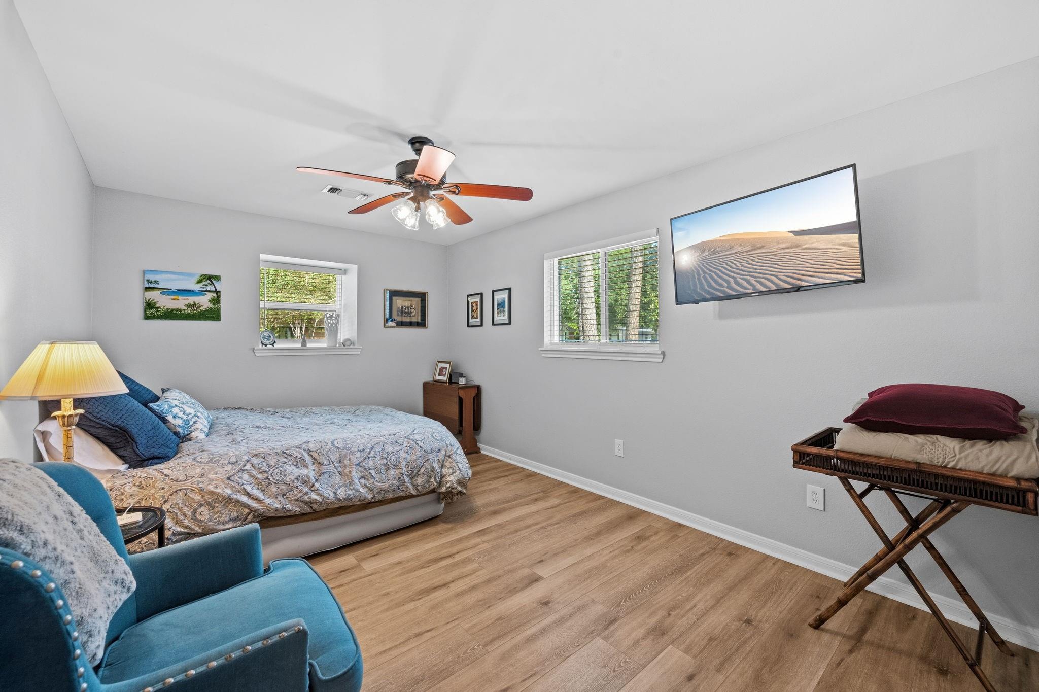 5711 Cerritos Drive, Houston Tx 77035 Property Photo 17
