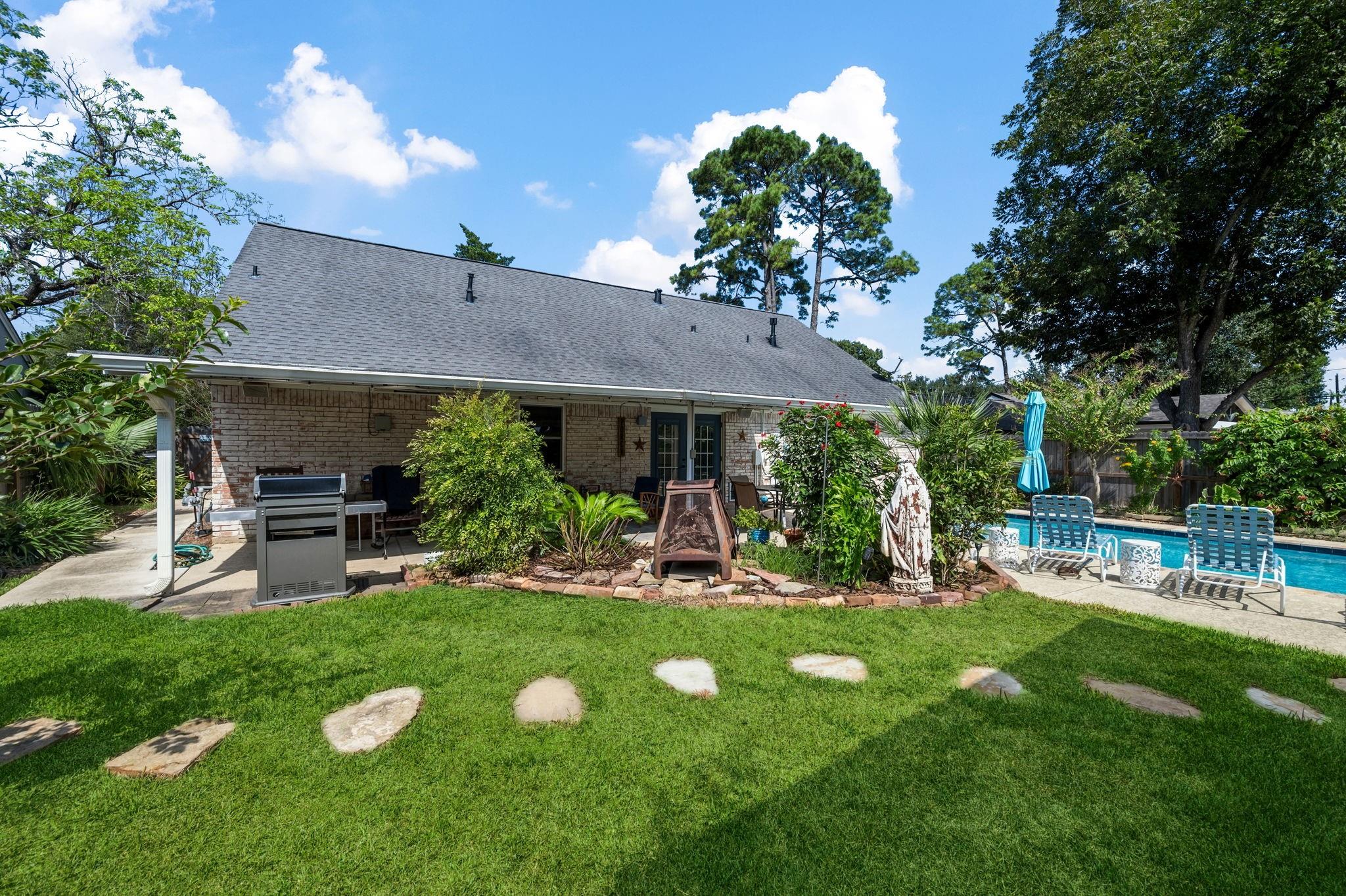 5711 Cerritos Drive, Houston Tx 77035 Property Photo 21
