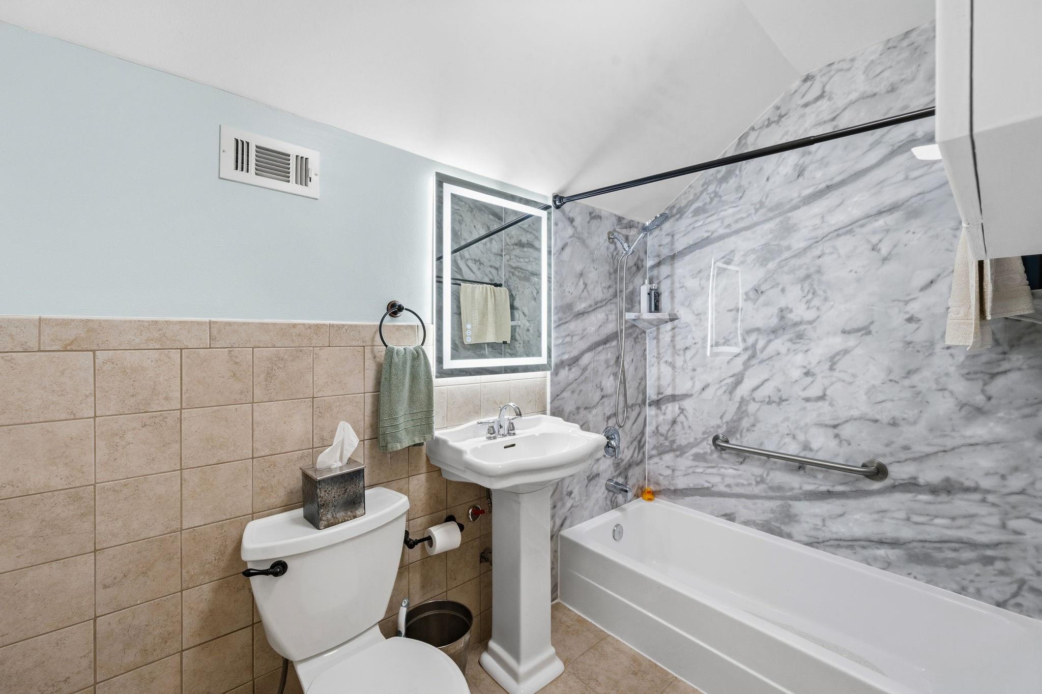 5711 Cerritos Drive, Houston Tx 77035 Property Photo 22