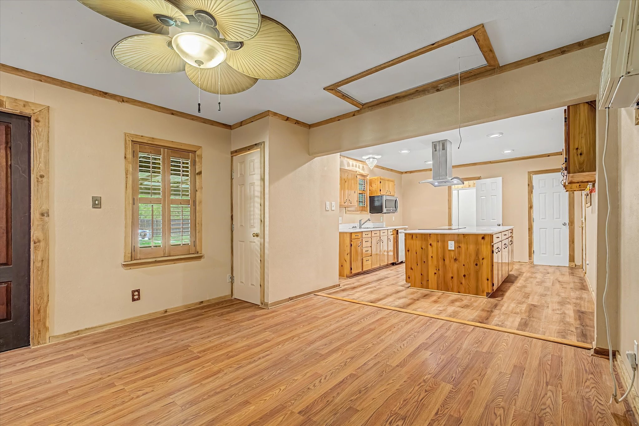 527 Number 9 Road Property Photo 11