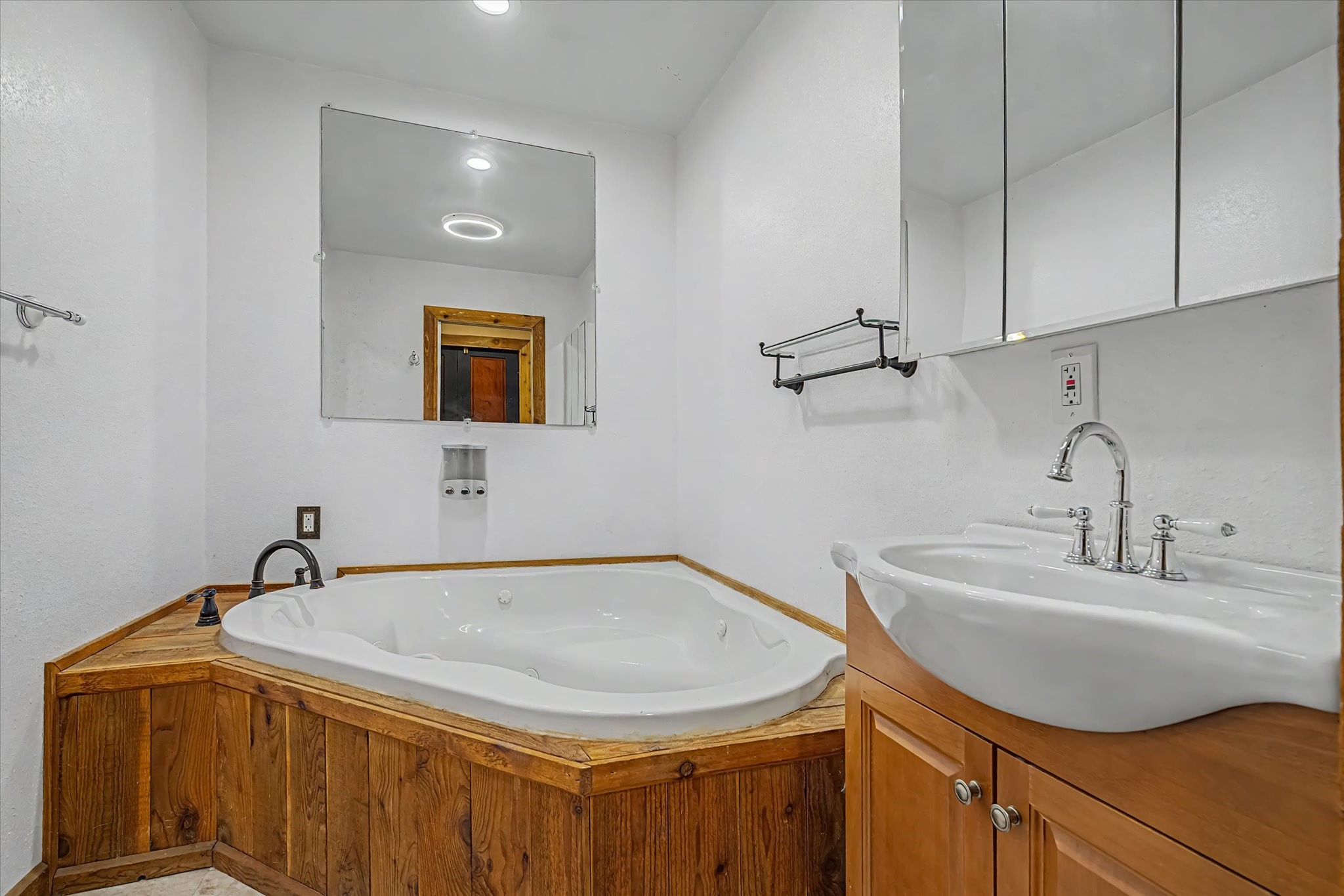 527 Number 9 Road Property Photo 15