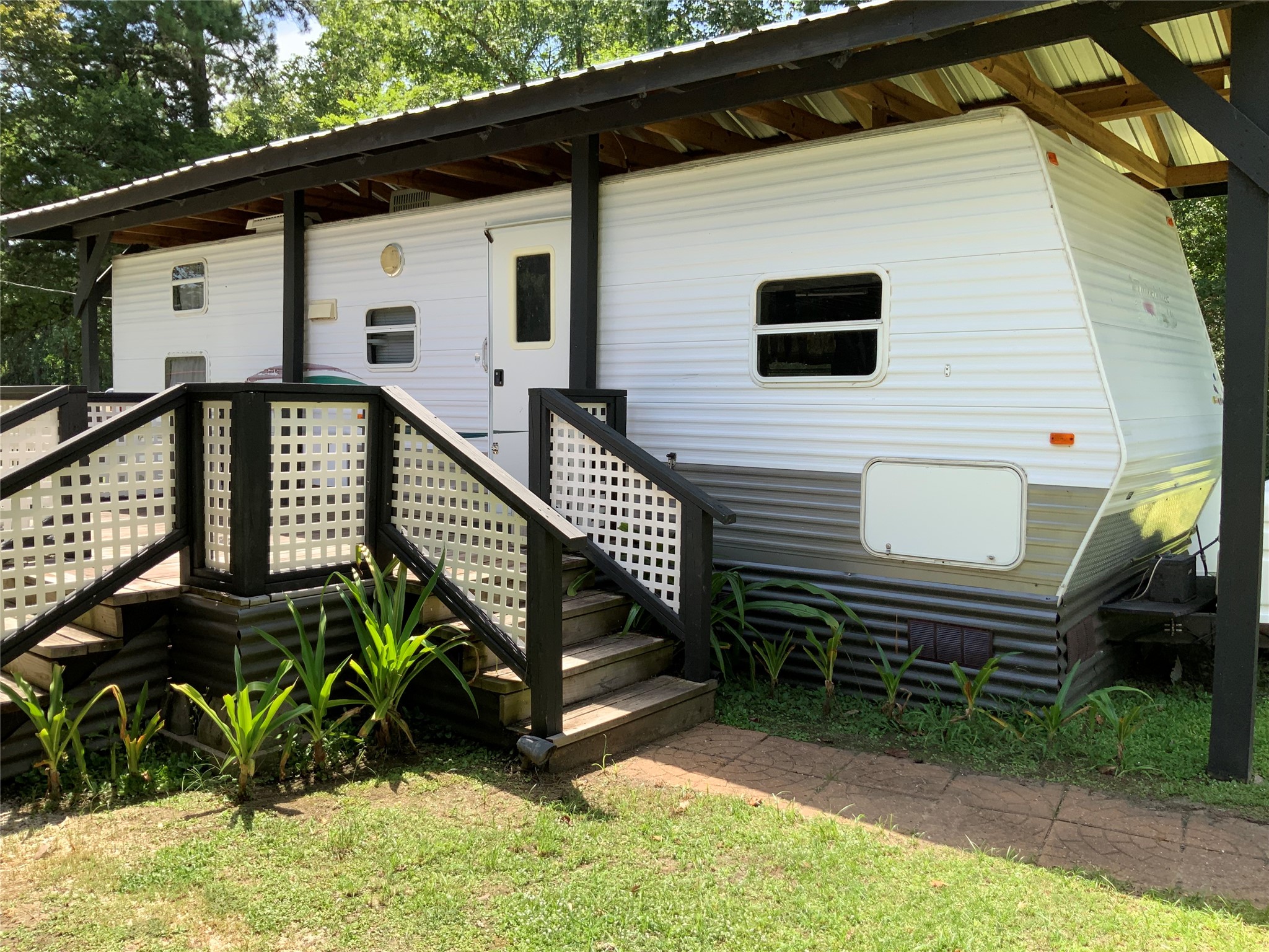 527 Number 9 Road Property Photo 28