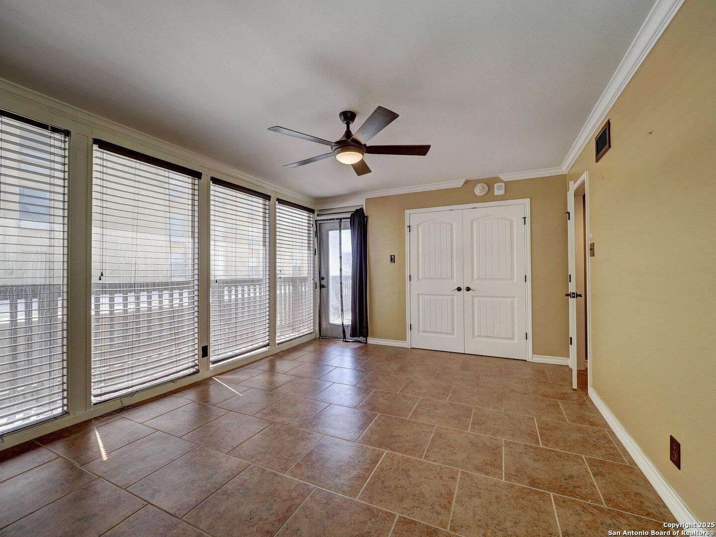 15002 Windward Drive 207 Property Photo 13