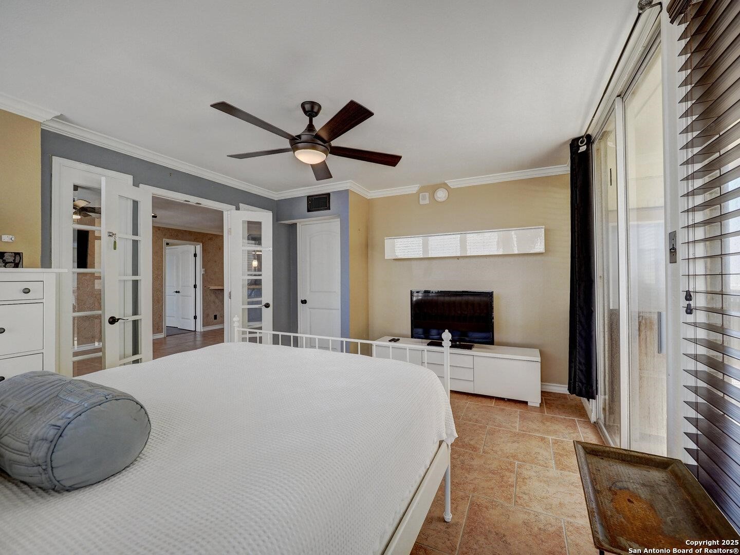 15002 Windward Drive 207 Property Photo 14