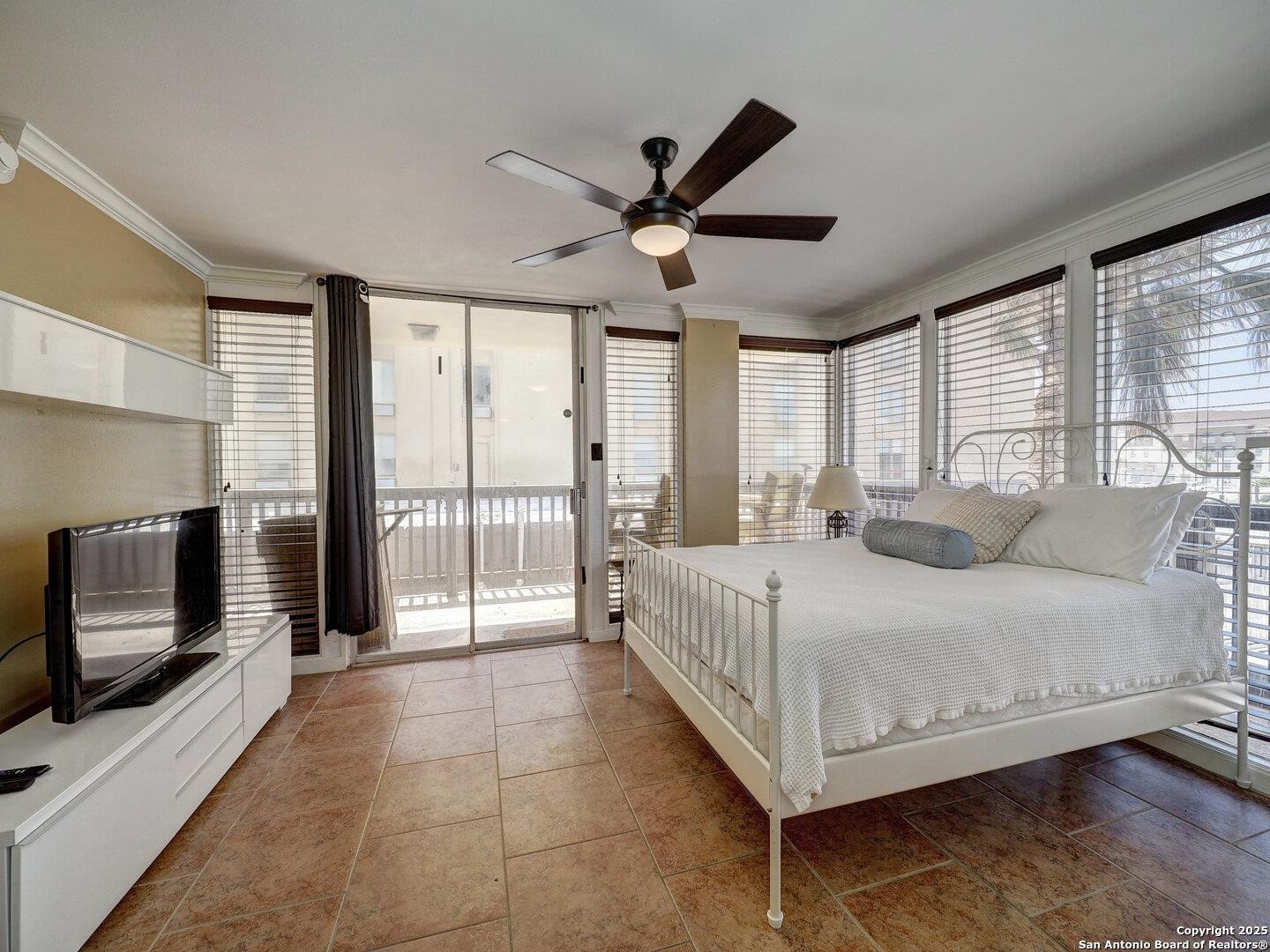 15002 Windward Drive 207 Property Photo 15