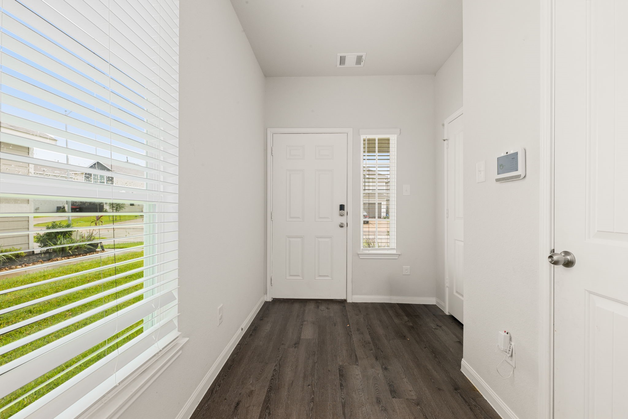 22210 Imperious Parkway Property Photo 8