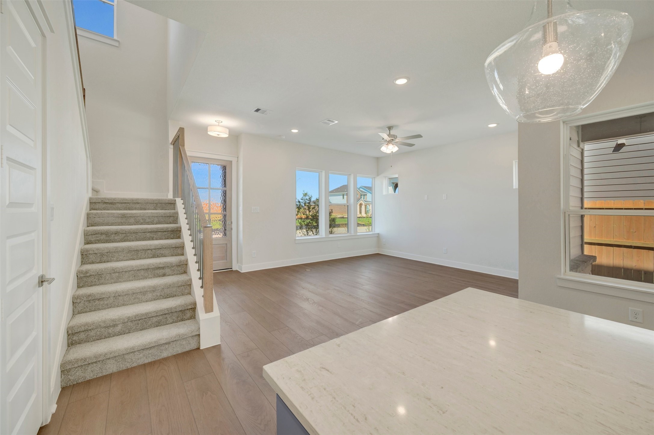 16746 Vibrant Avenue Property Photo 25
