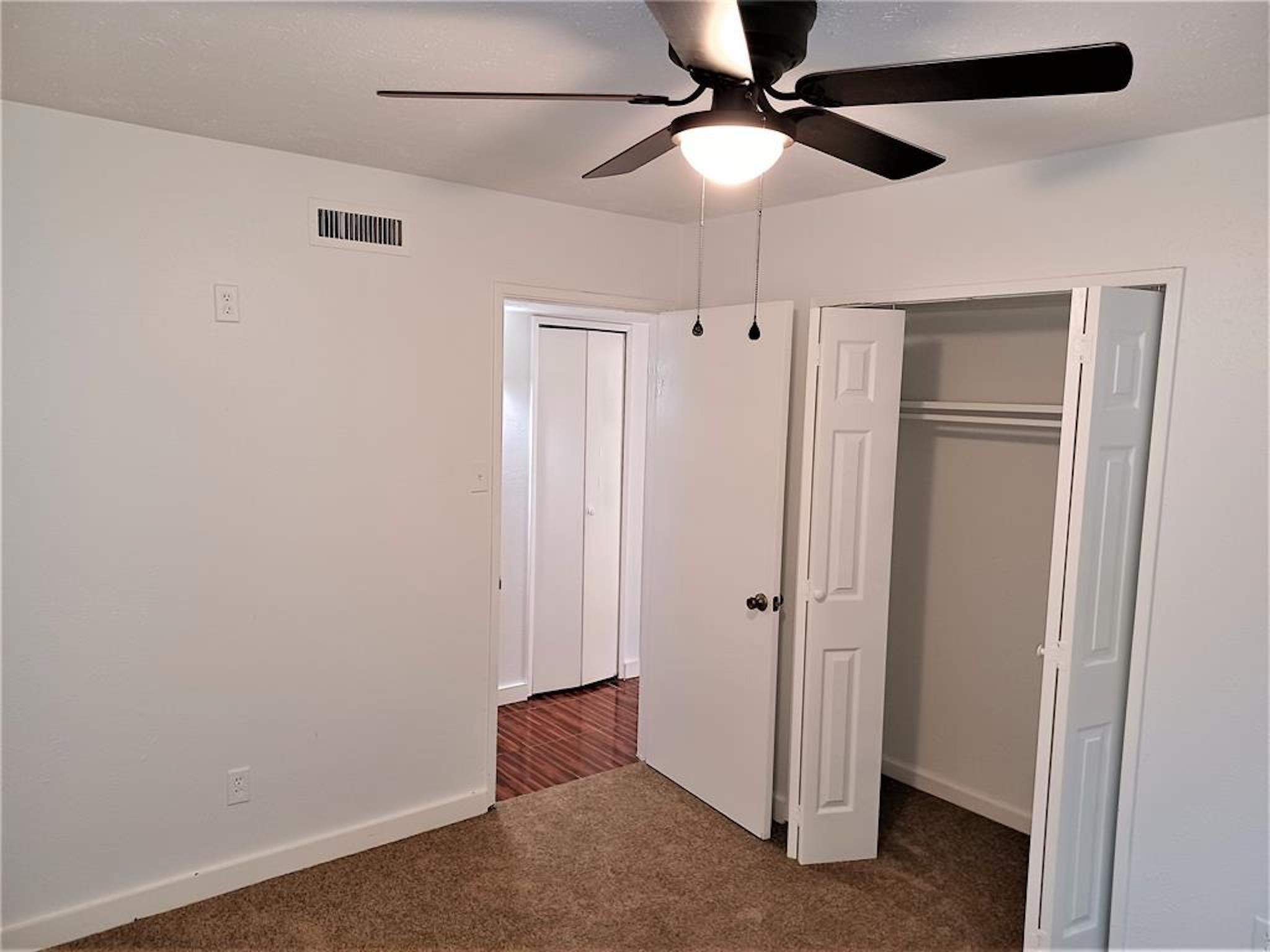 2011 Fall Meadow Drive Property Photo 12