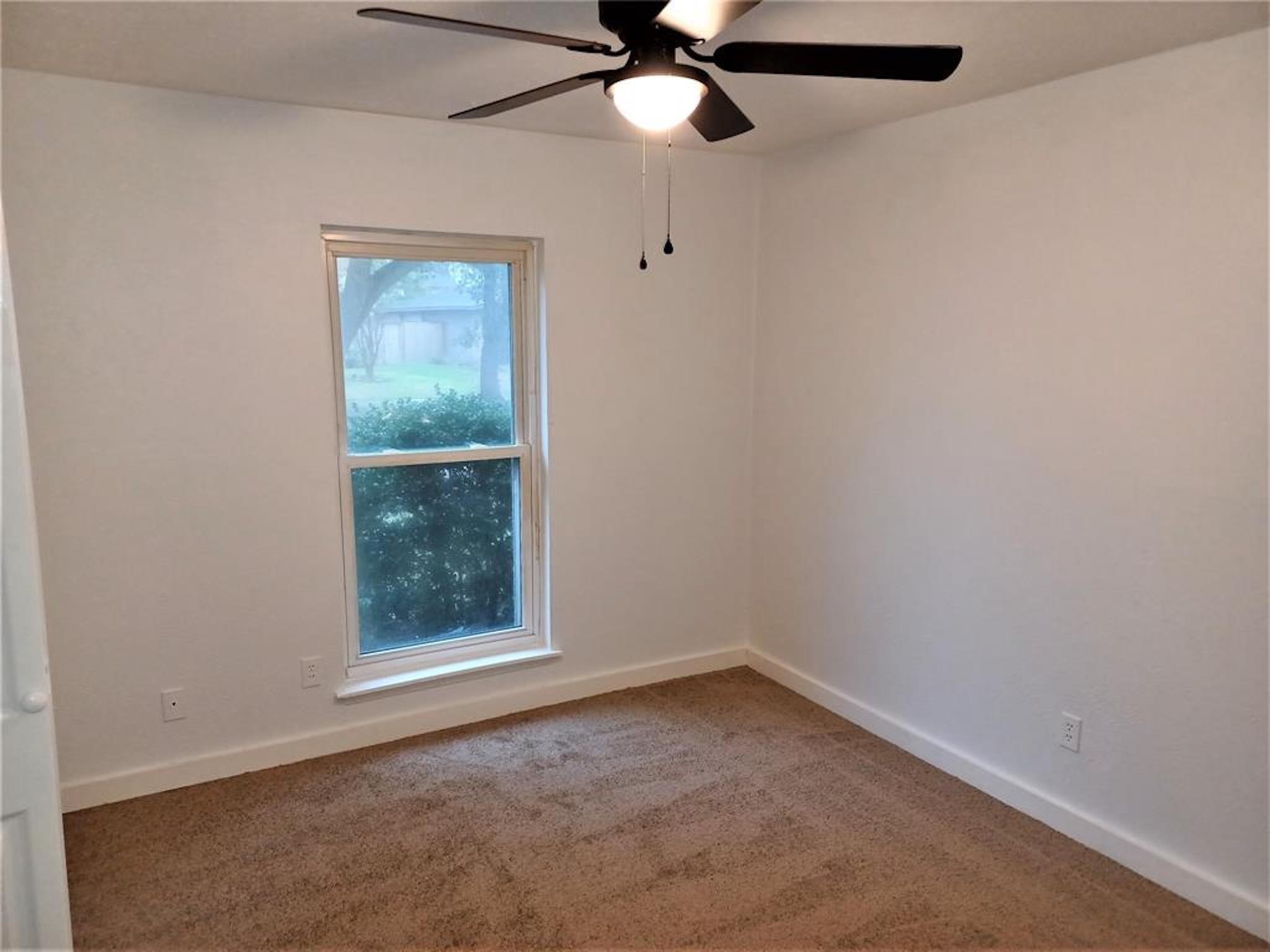2011 Fall Meadow Drive Property Photo 13