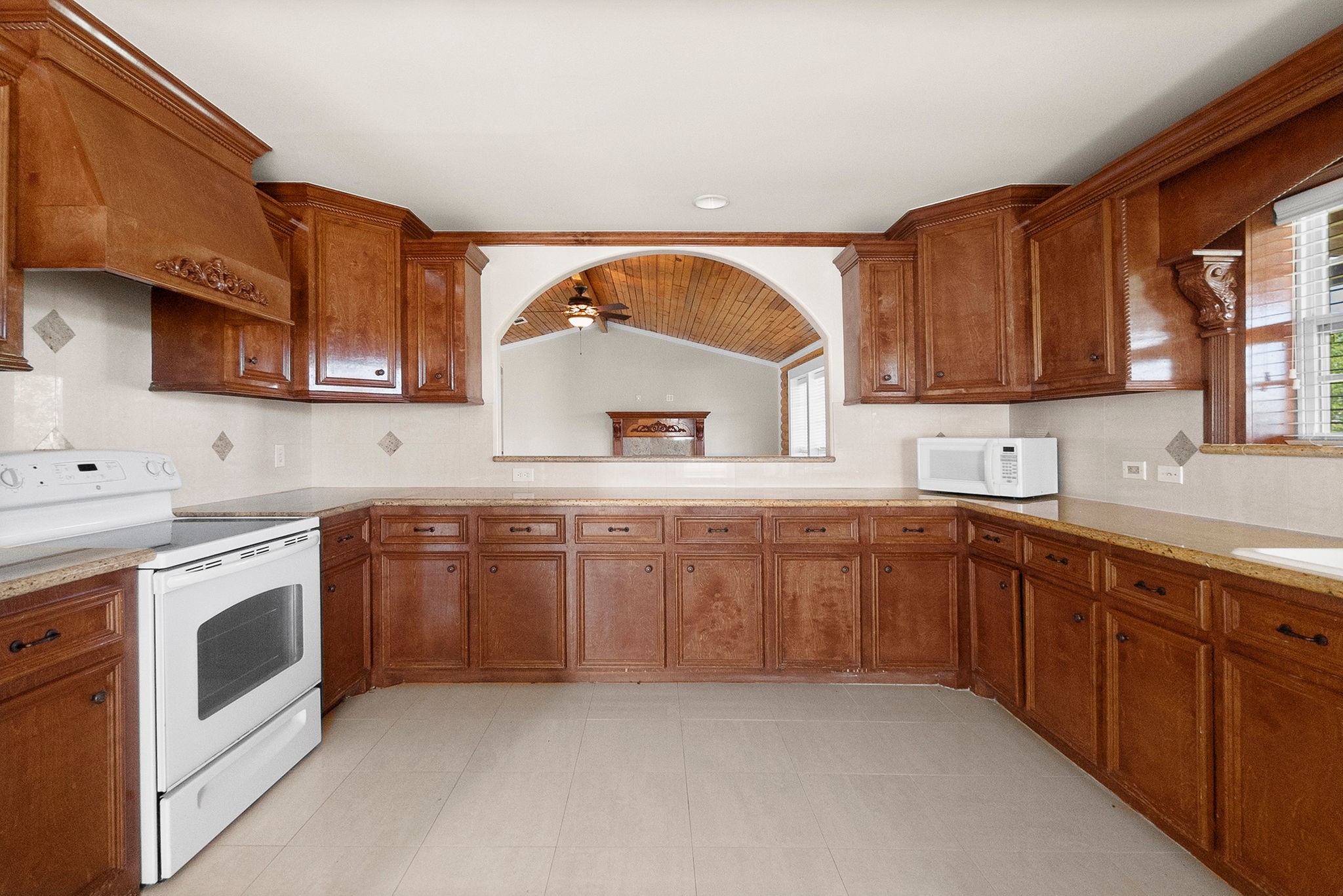 12908 Fm 2432 Road Property Photo 8
