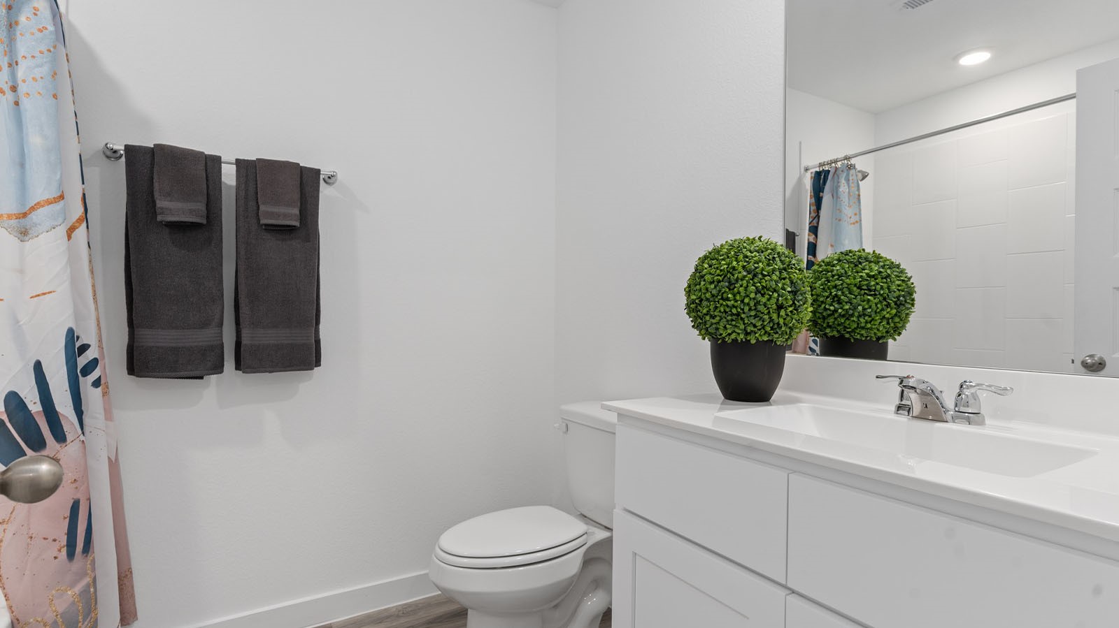 9418 Madison Property Photo 16