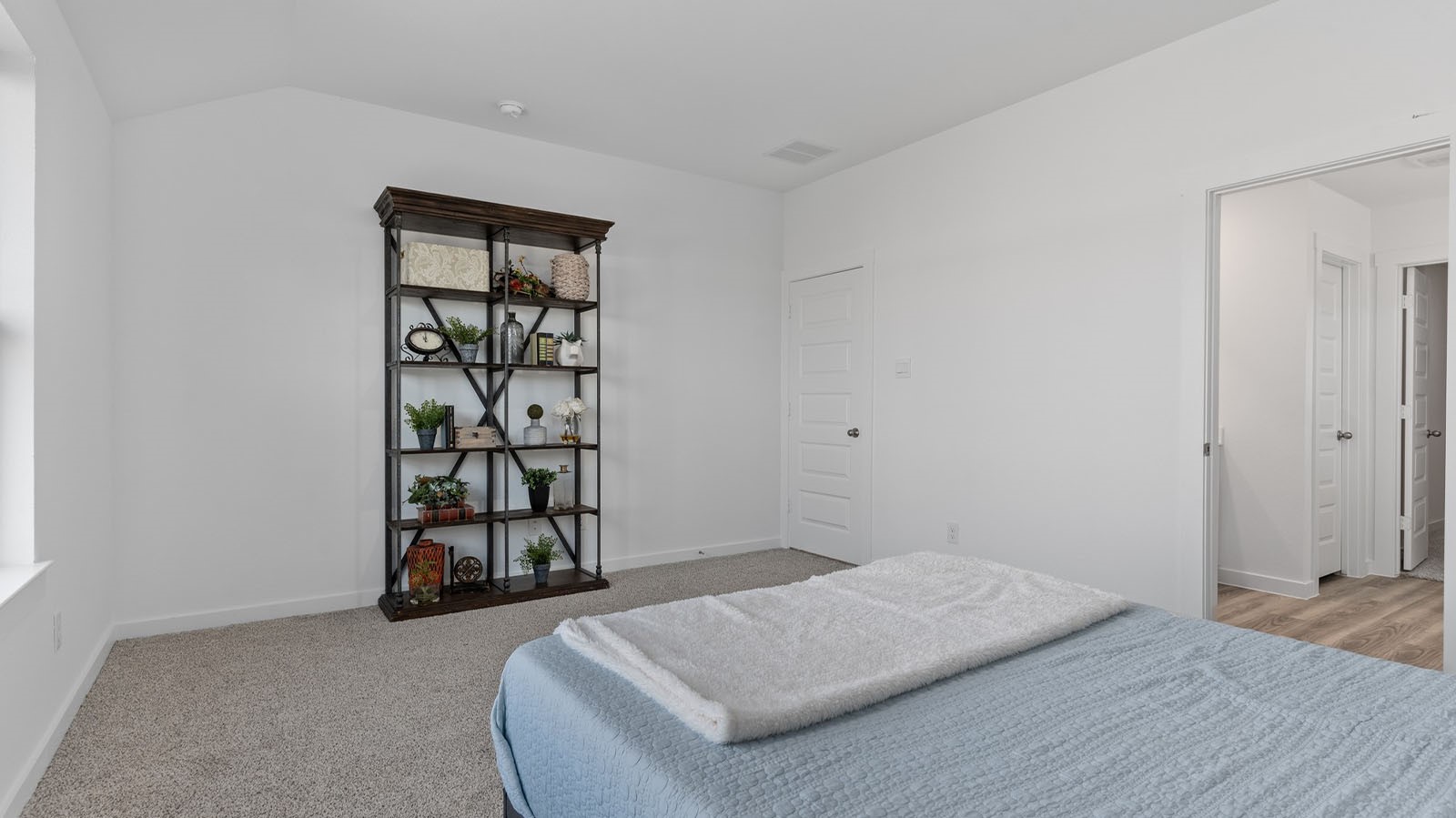 9418 Madison Property Photo 19