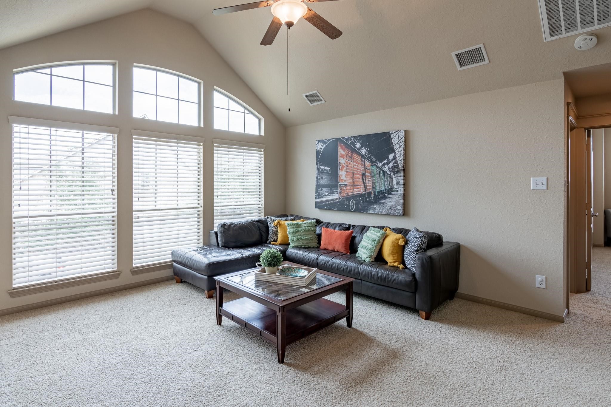 27 S Mews Wood Court Property Photo 33