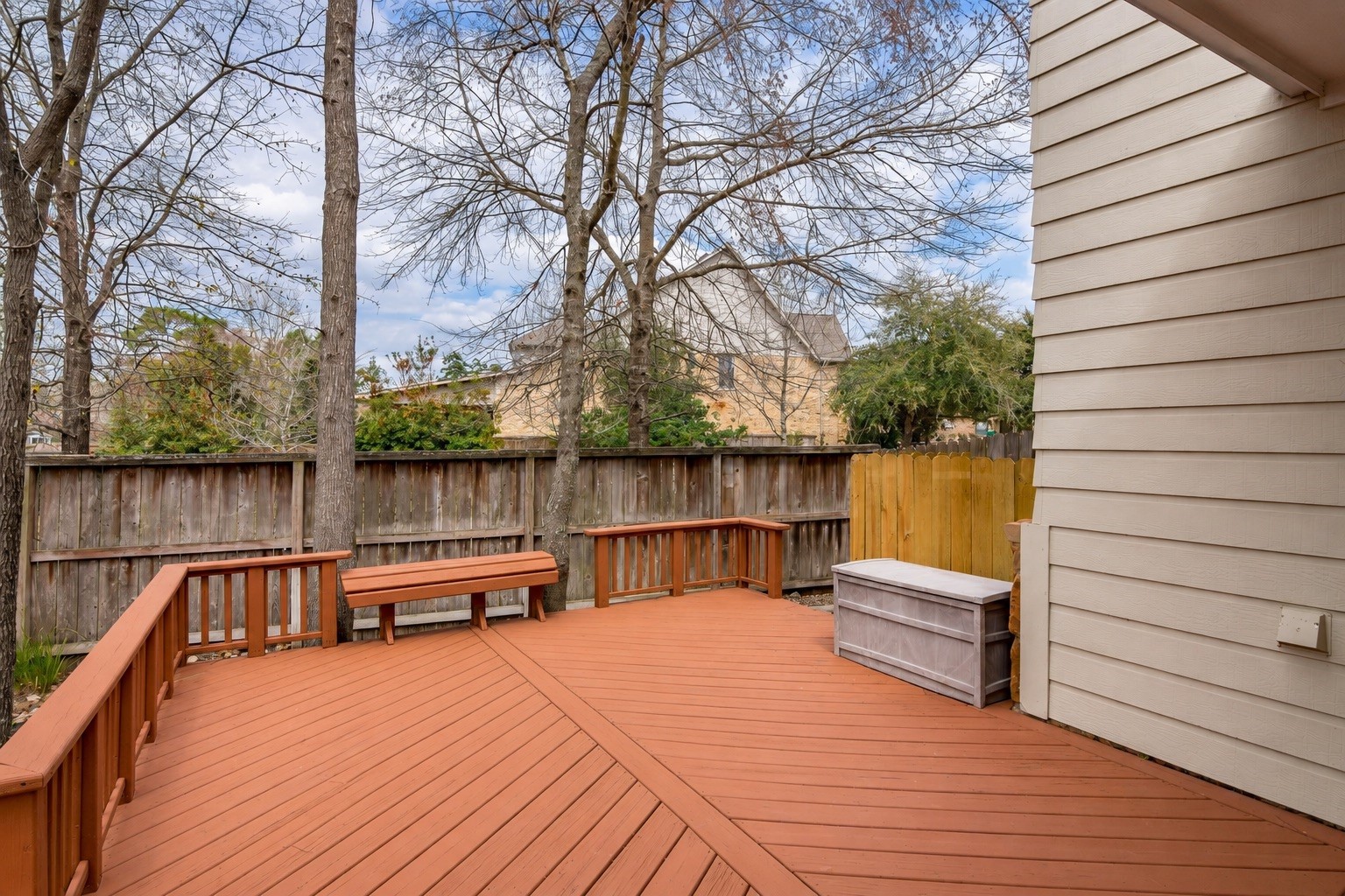 27 S Mews Wood Court Property Photo 49