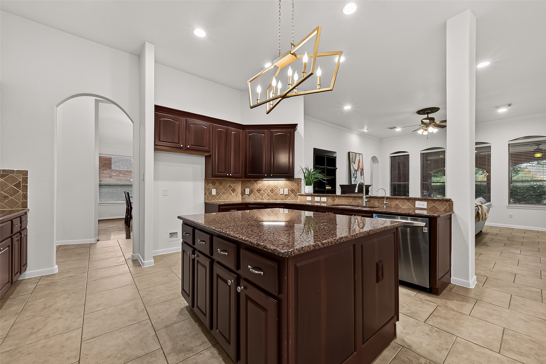 9810 Aubrey Hills Lane Property Photo 15