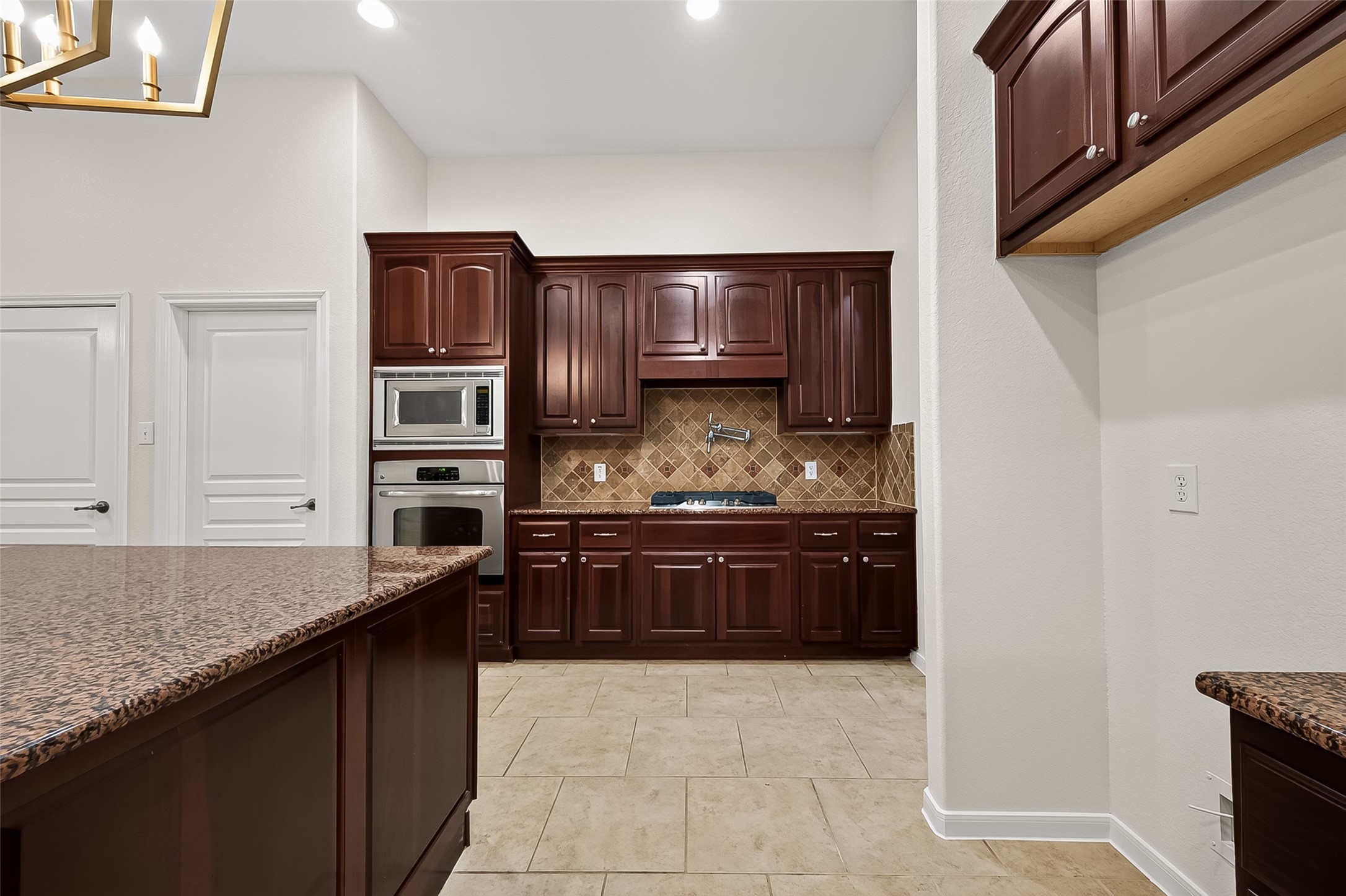 9810 Aubrey Hills Lane Property Photo 18