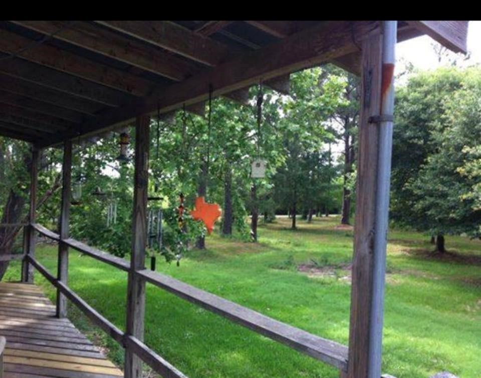 40 County Road 2213 Property Photo 3