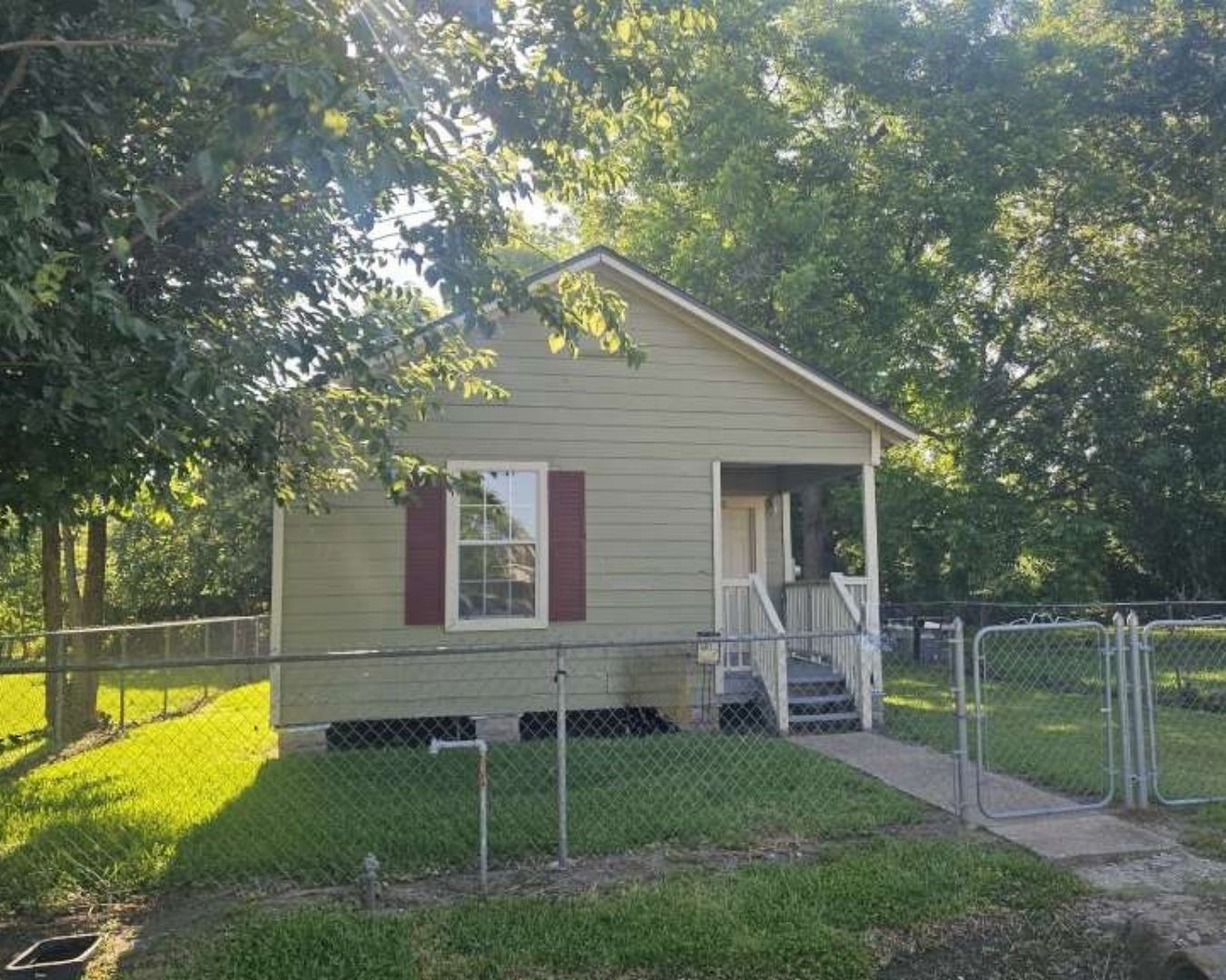 4520 Falls Street Property Photo 1