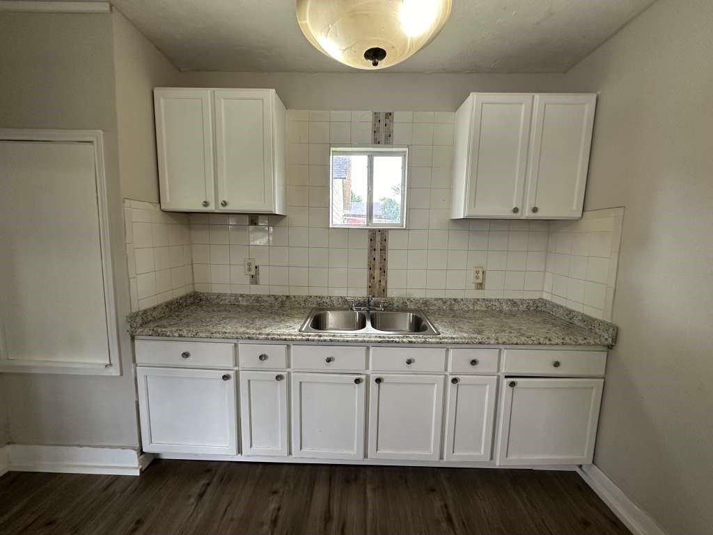 4520 Falls Street Property Photo 7