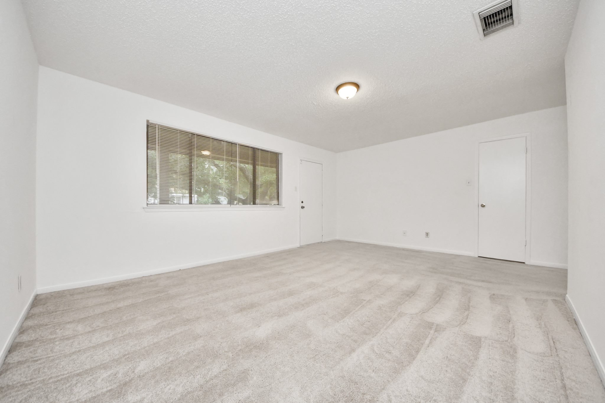 15534 Weldon Drive Property Photo 25