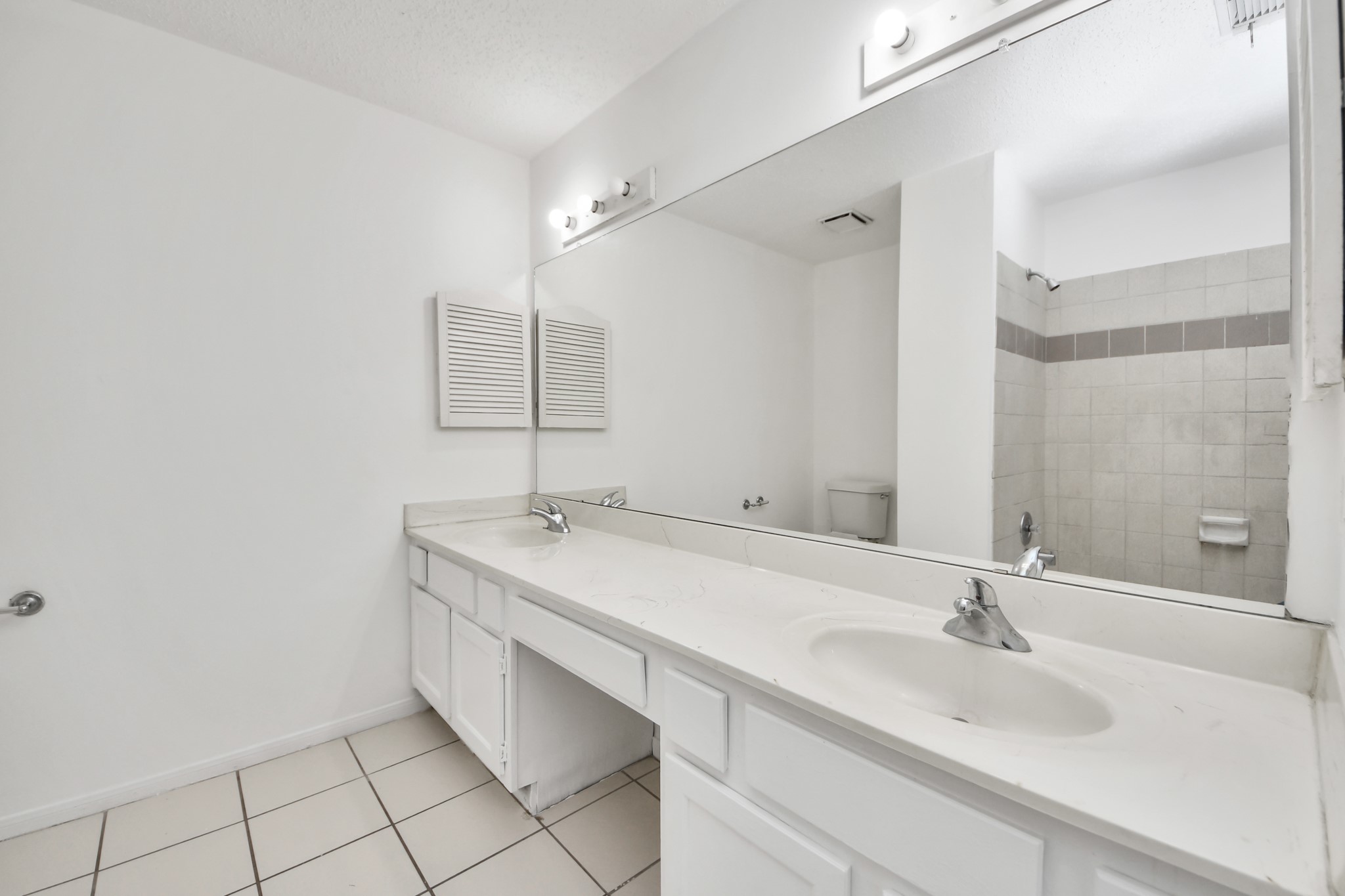 15534 Weldon Drive Property Photo 26