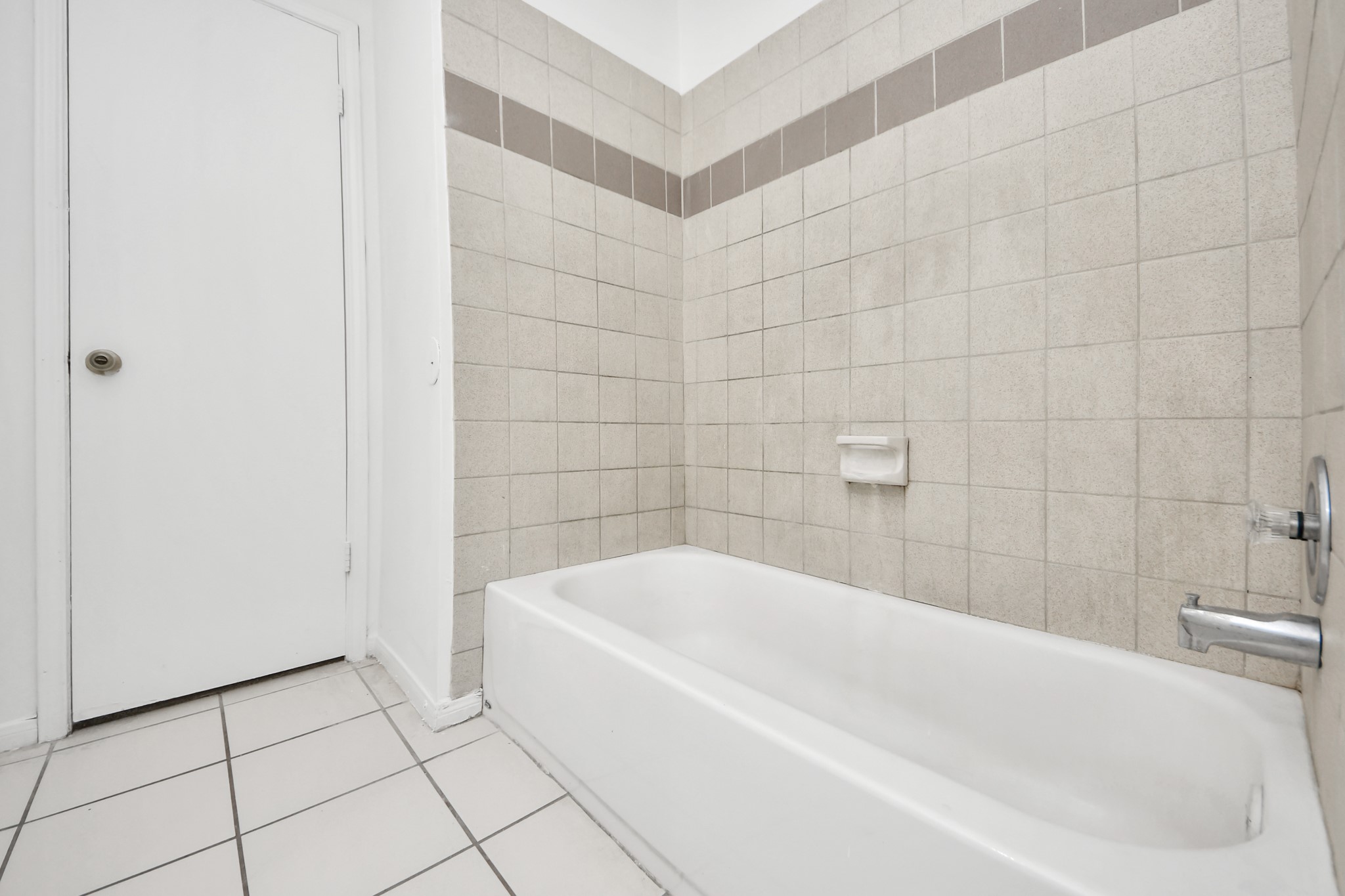 15534 Weldon Drive Property Photo 28