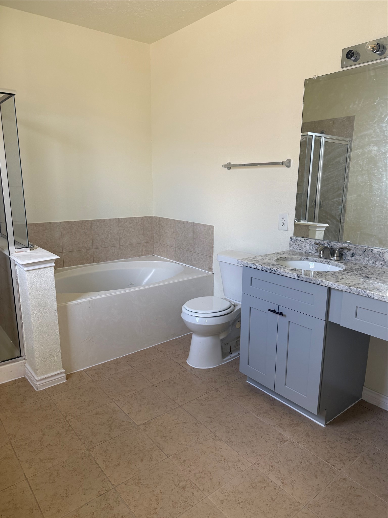 16531 Cheshire Grove Lane Property Photo 8