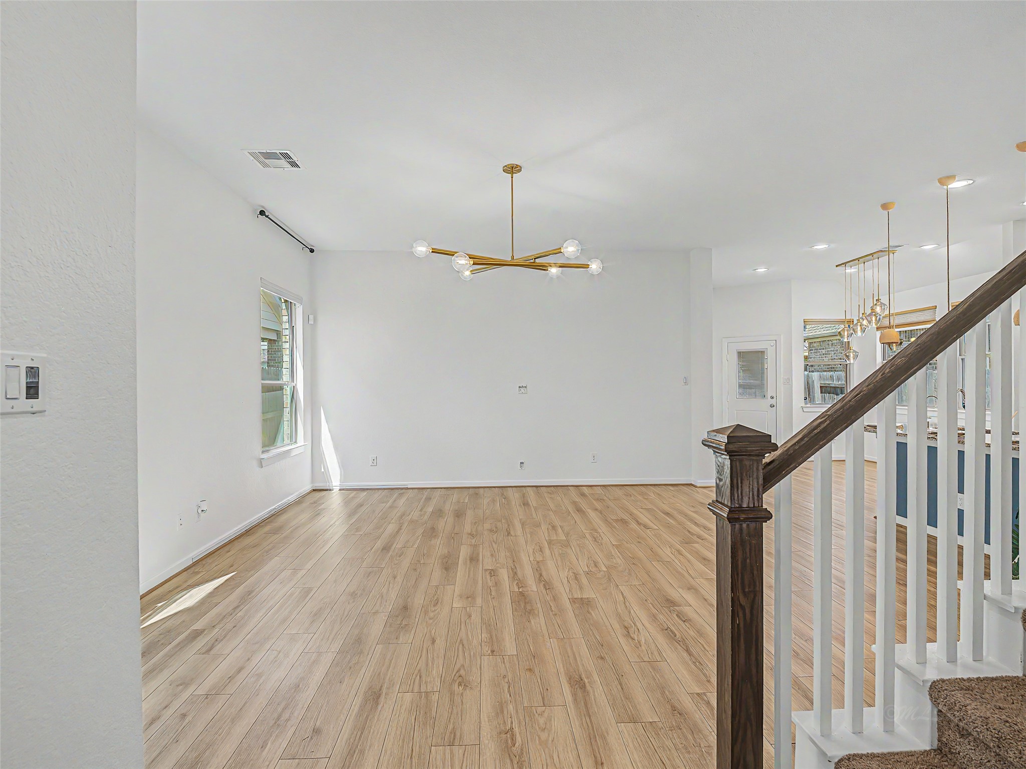 6019 Dovetail Cliff Court Property Photo 5