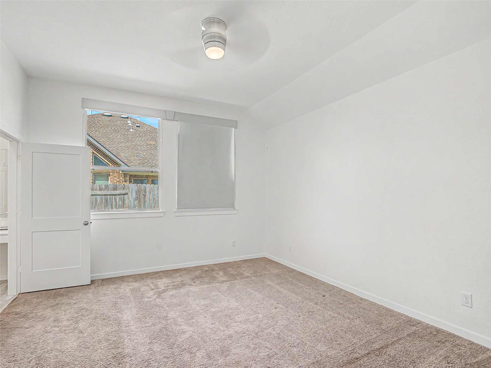 6019 Dovetail Cliff Court Property Photo 18