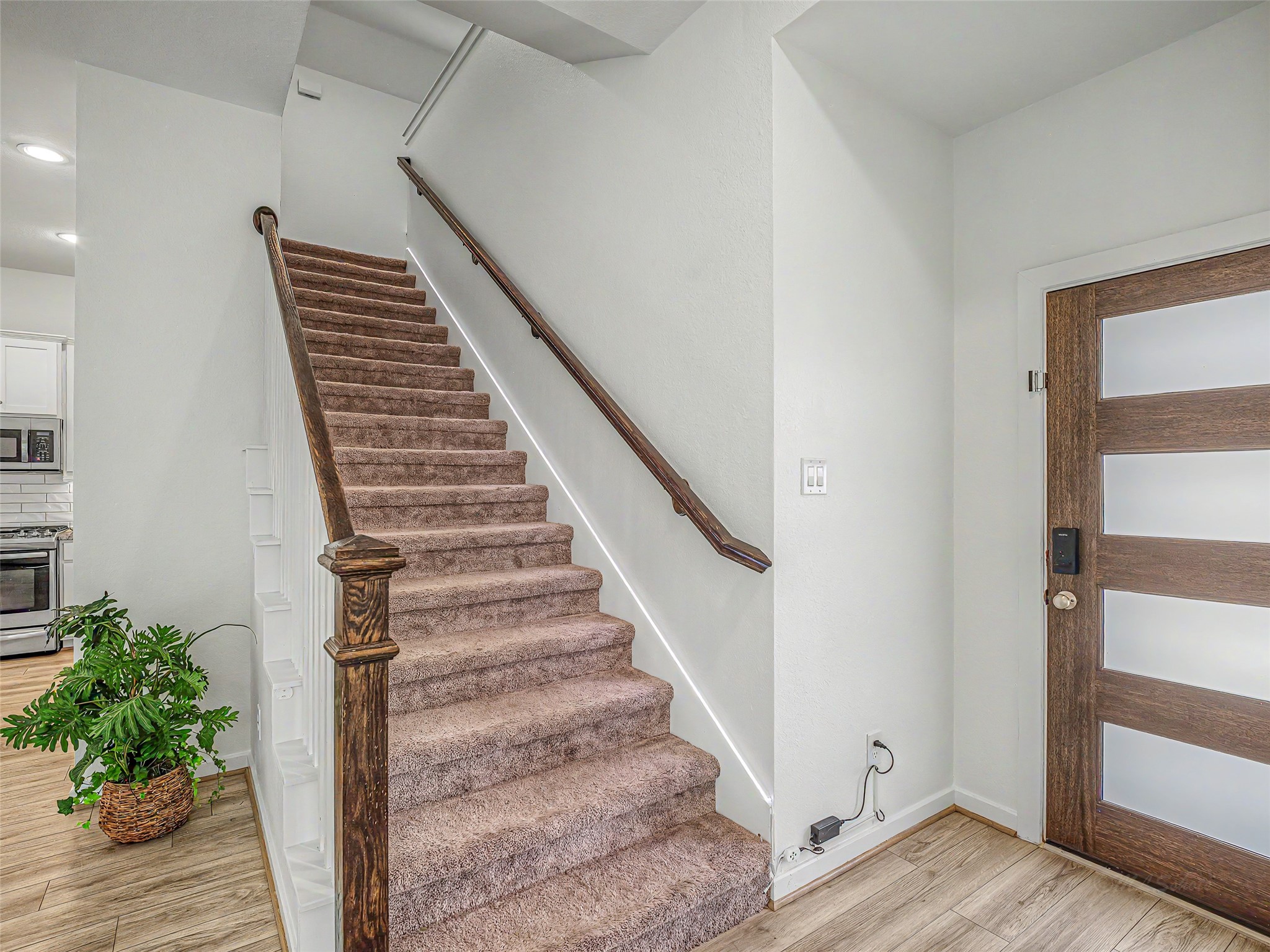 6019 Dovetail Cliff Court Property Photo 23