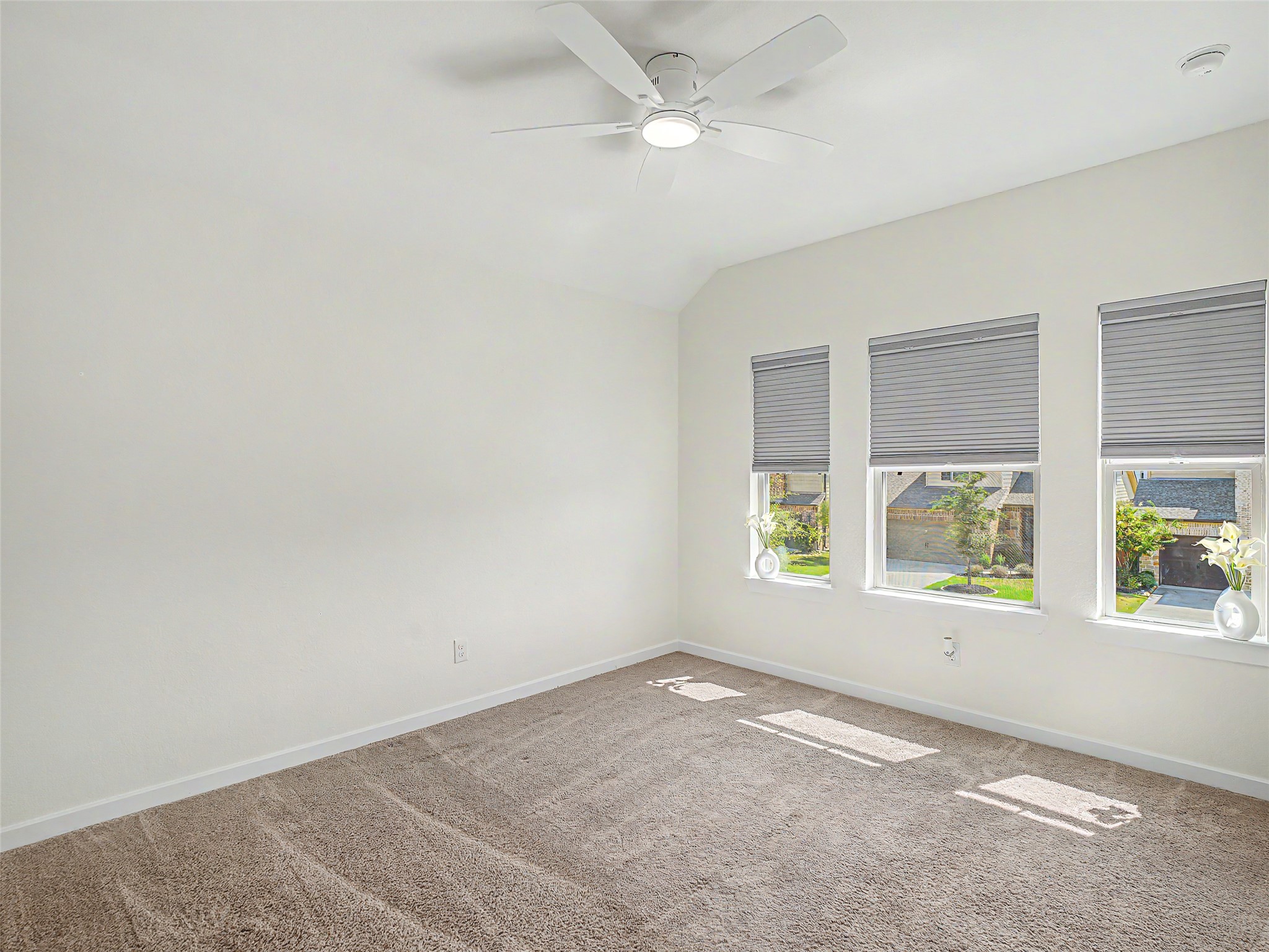 6019 Dovetail Cliff Court Property Photo 26