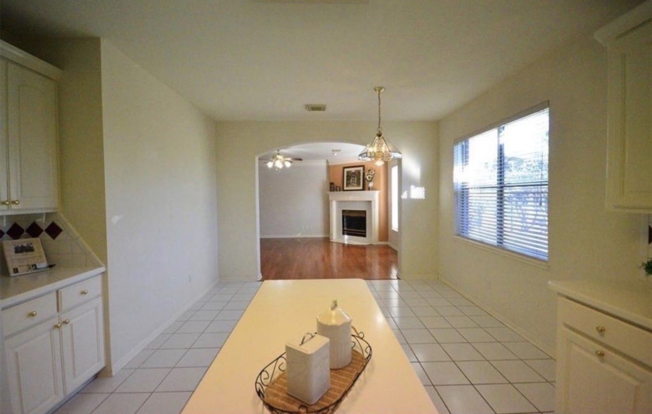 4319 Greystone Way Property Photo 6