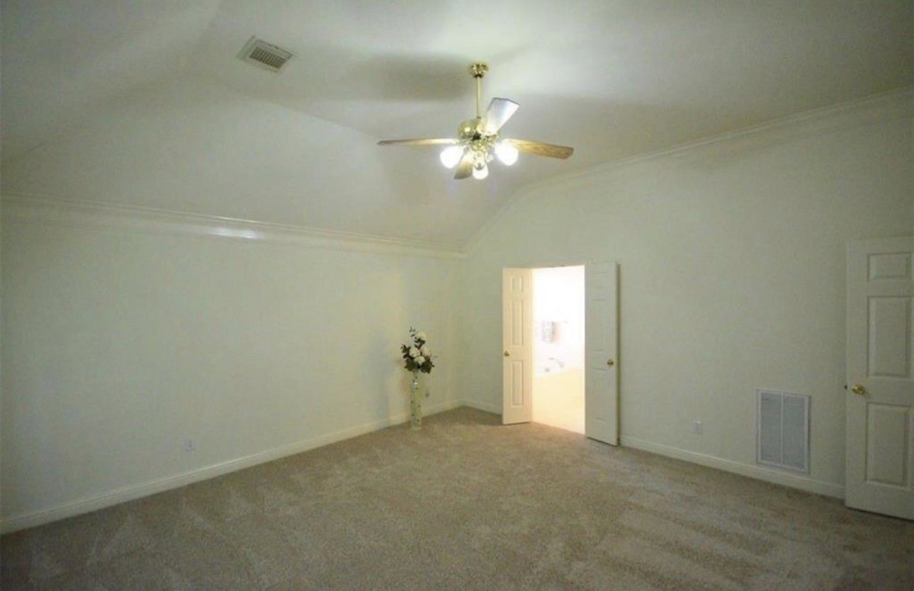 4319 Greystone Way Property Photo 8