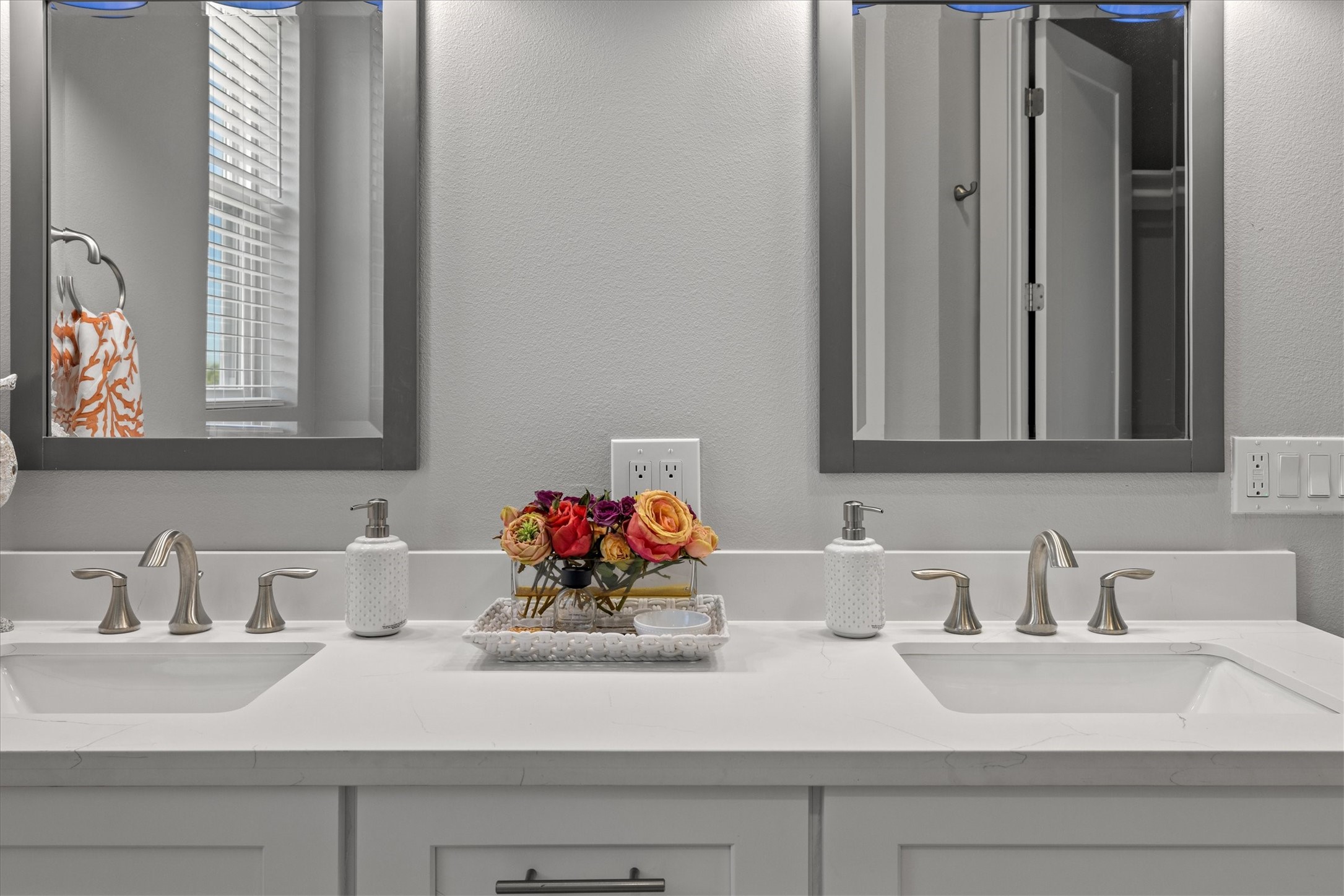 13731 Mutiny Lane Property Photo 42